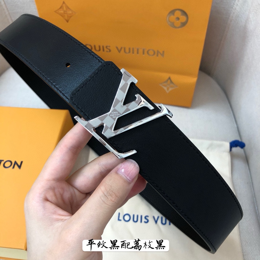 路易威登LOUISVUITTON正版开模此款腰带双面采用意大利原厂定制进口牛皮带身精密电镀标志性五金宽度