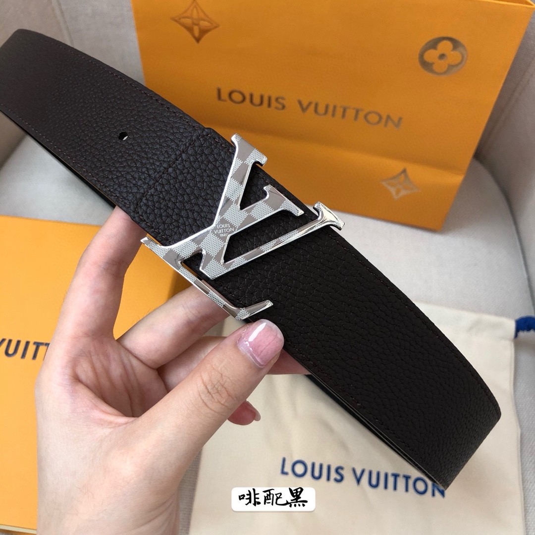 路易威登LOUISVUITTON正版开模此款腰带双面采用意大利原厂定制进口牛皮带身精密电镀标志性五金宽度