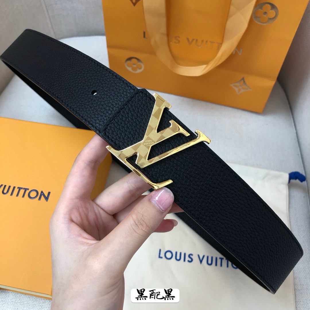 路易威登LOUISVUITTON正版开模此款腰带双面采用意大利原厂定制进口牛皮带身精密电镀标志性五金宽度