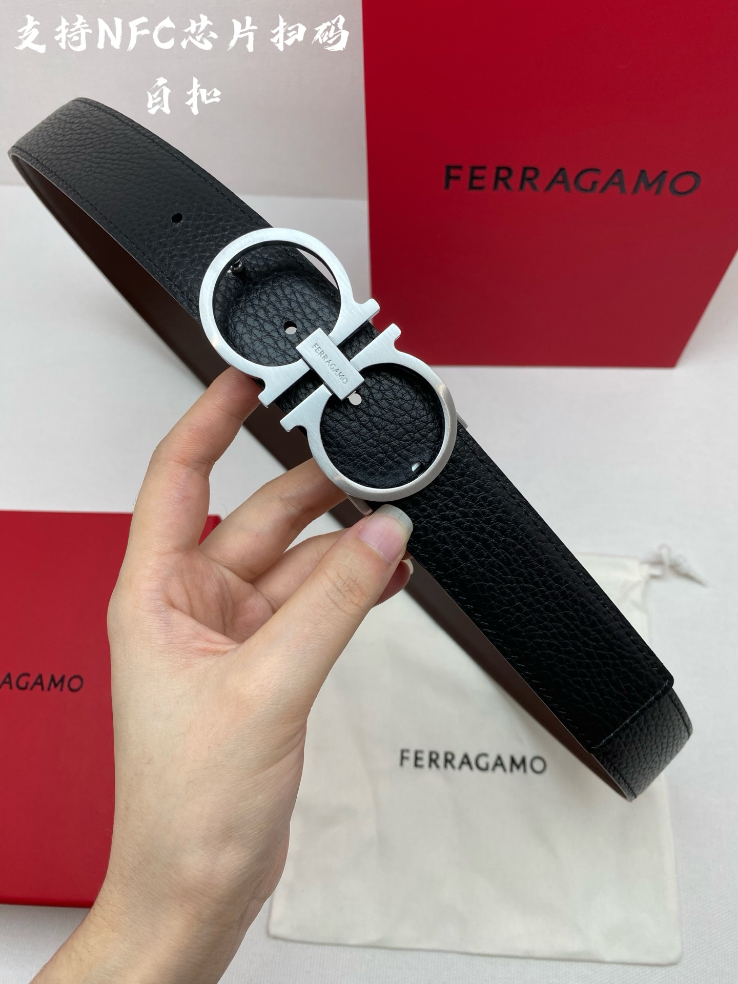 Ferragamo 代购级 菲拉格慕 ，双面进口牛皮 真材实料 很有质感 不失风范 可自行裁剪