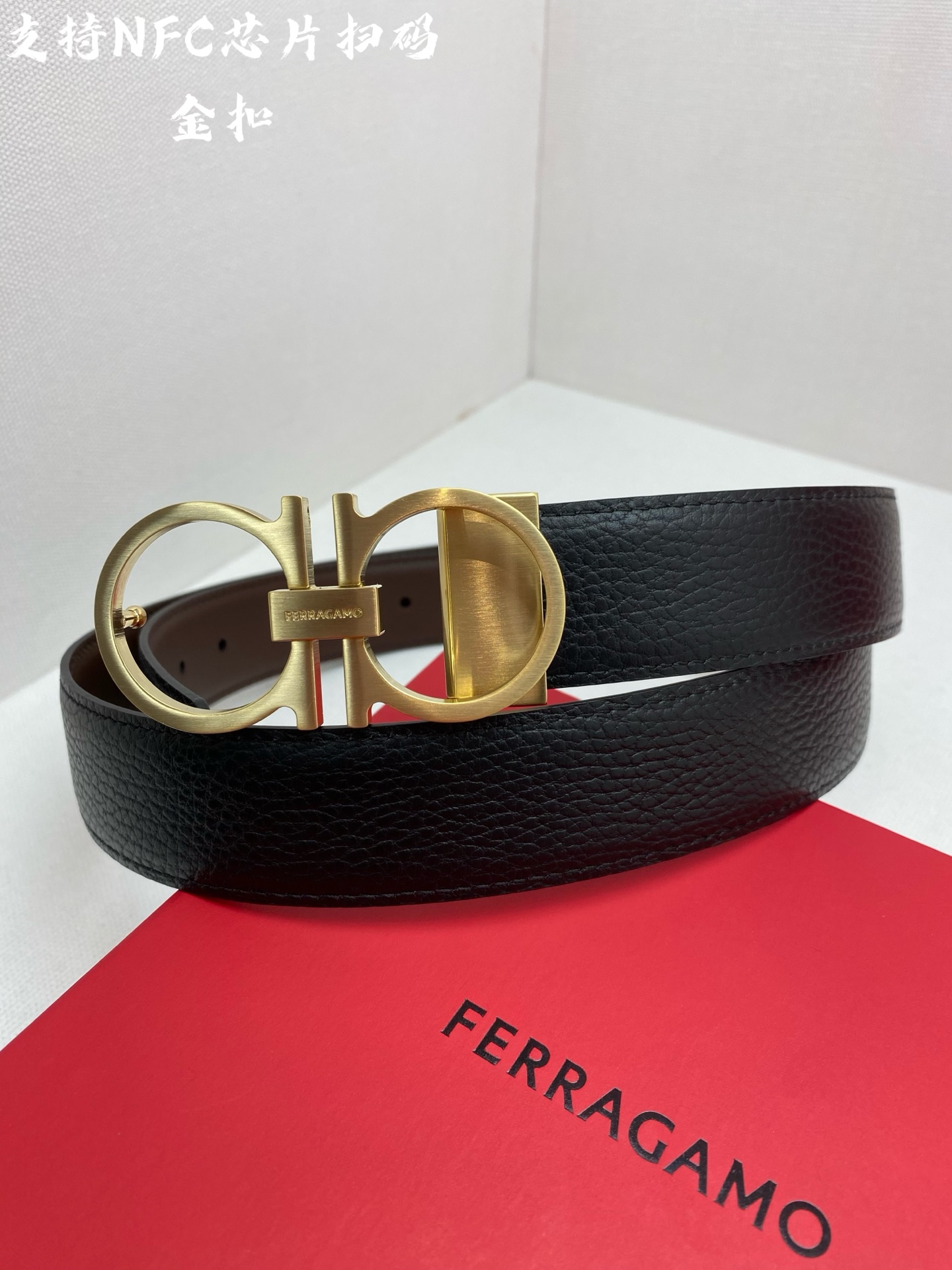 Ferragamo 代购级 菲拉格慕 ，双面进口牛皮 真材实料 很有质感 不失风范 可自行裁剪