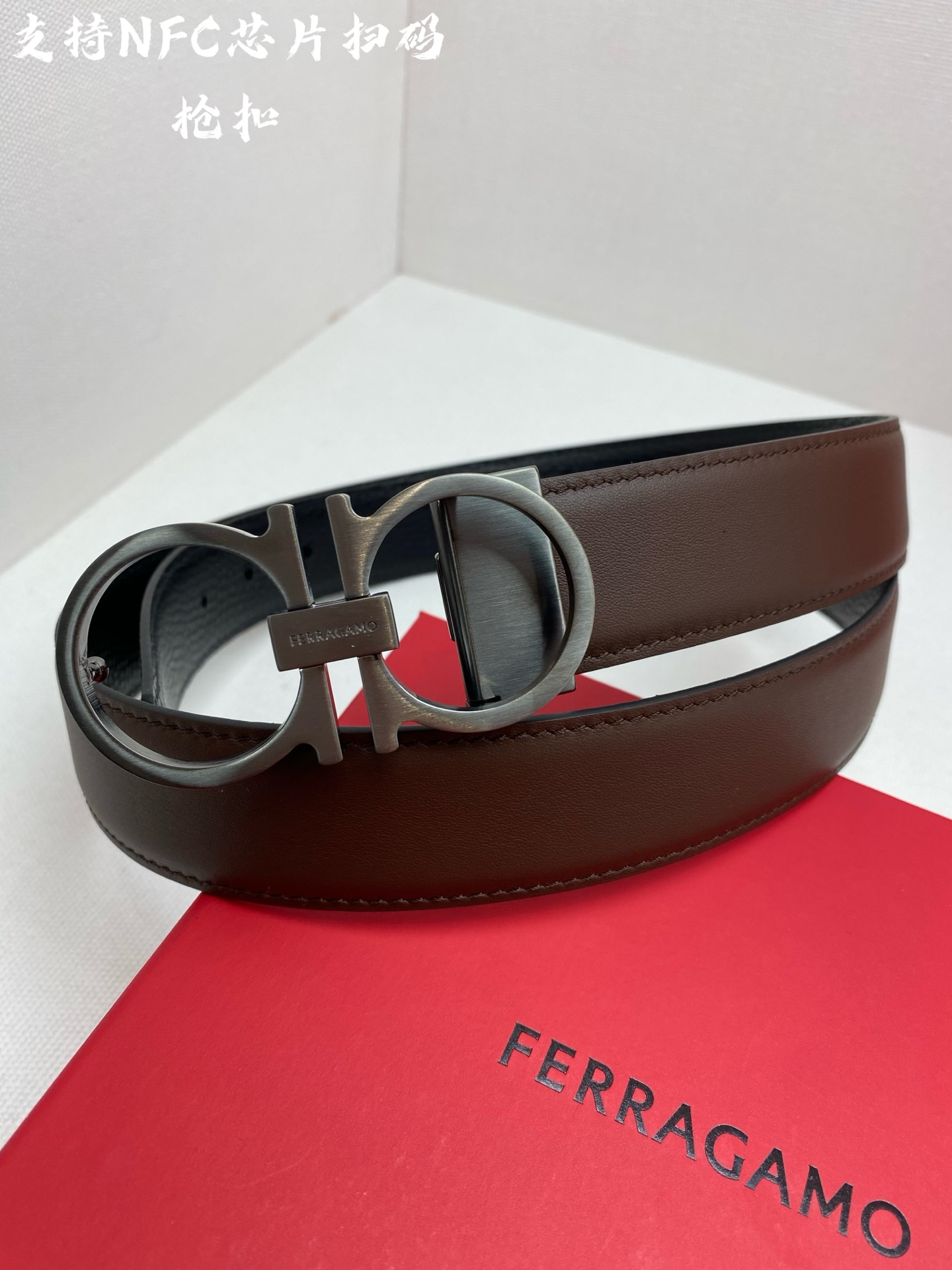 Ferragamo 代购级 菲拉格慕 ，双面进口牛皮 真材实料 很有质感 不失风范 可自行裁剪