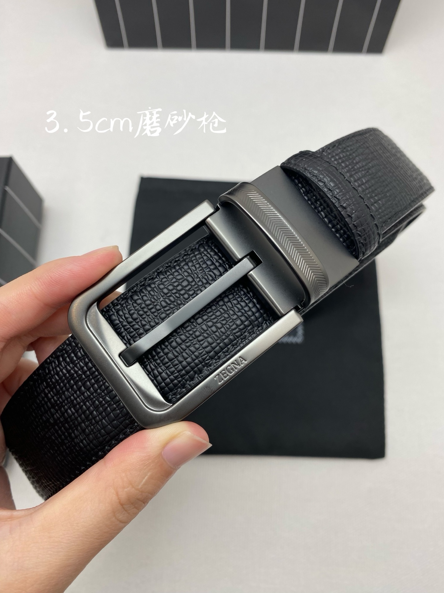 杰尼亚男士腰带- 宽度35MM 316精品扣 精工打造 进口小牛皮 独特设计工艺 手感柔软 可以裁剪