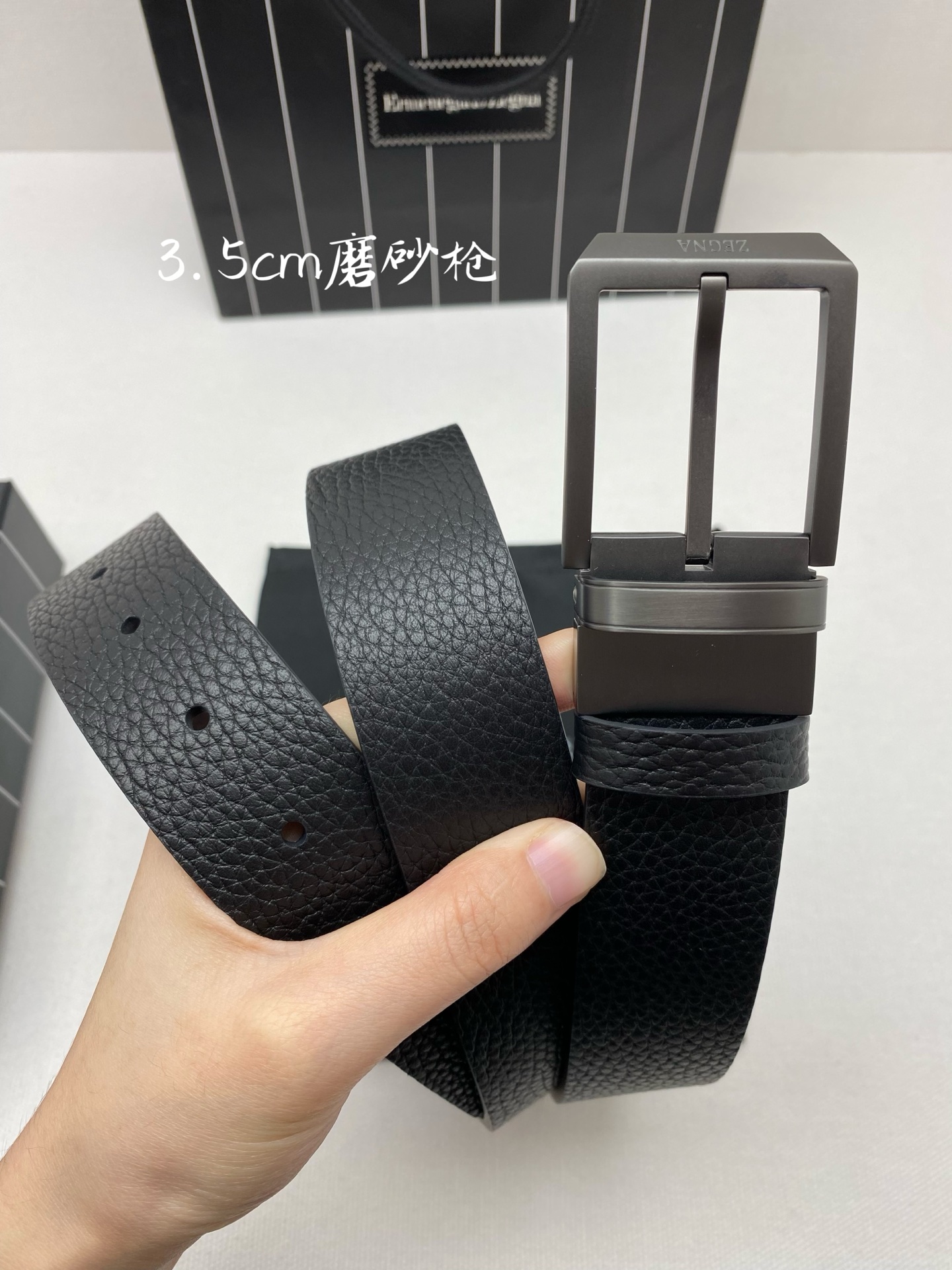 杰尼亚男士腰带- 宽度35MM 316精品扣 精工打造 进口小牛皮 独特设计工艺 手感柔软 可以裁剪