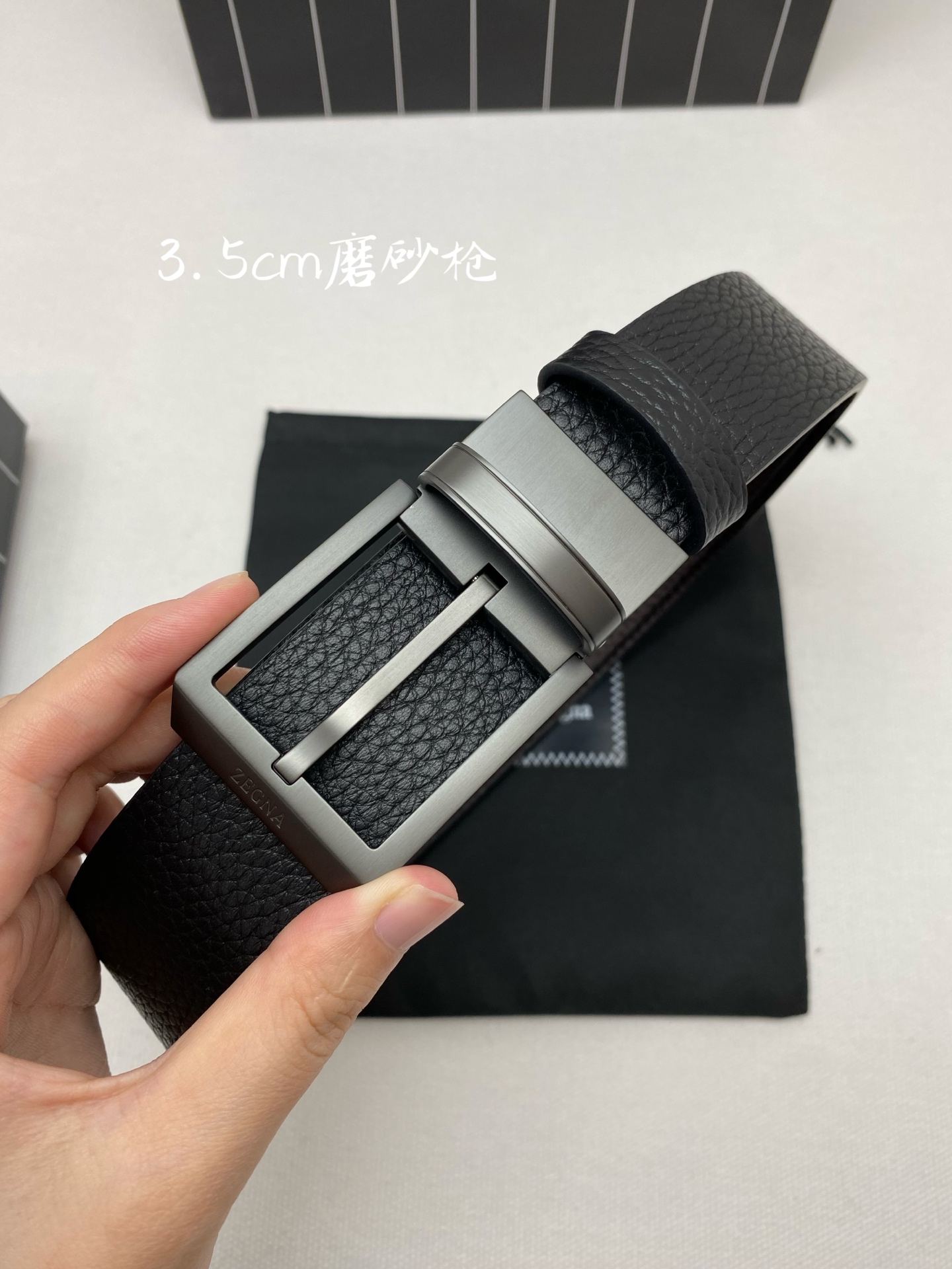 杰尼亚男士腰带- 宽度35MM 316精品扣 精工打造 进口小牛皮 独特设计工艺 手感柔软 可以裁剪