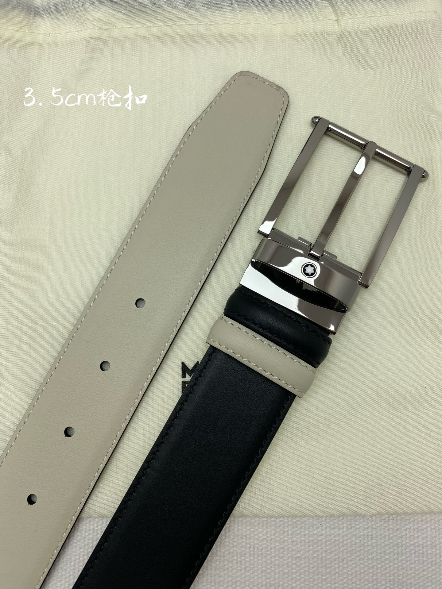 Montblanc万宝龙 宽3.5cm 采用头层牛皮 精品针式扣头 自由裁剪商务休闲皮带