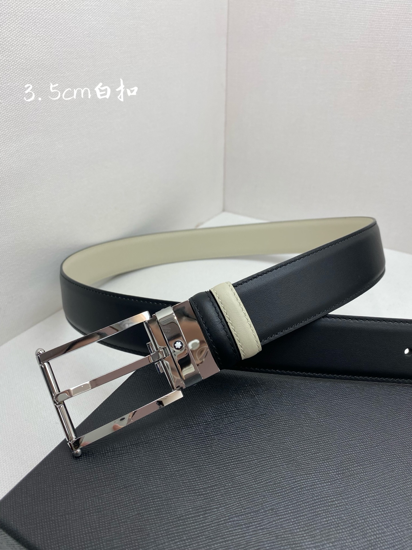 Montblanc万宝龙 宽3.5cm 采用头层牛皮 精品针式扣头 自由裁剪商务休闲皮带