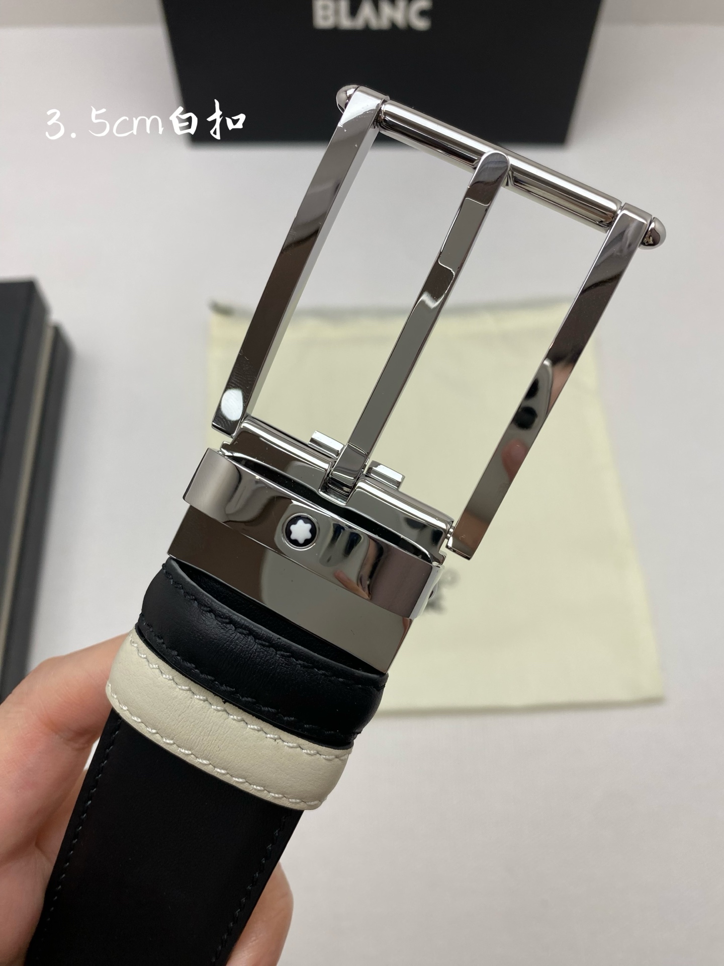 Montblanc万宝龙 宽3.5cm 采用头层牛皮 精品针式扣头 自由裁剪商务休闲皮带