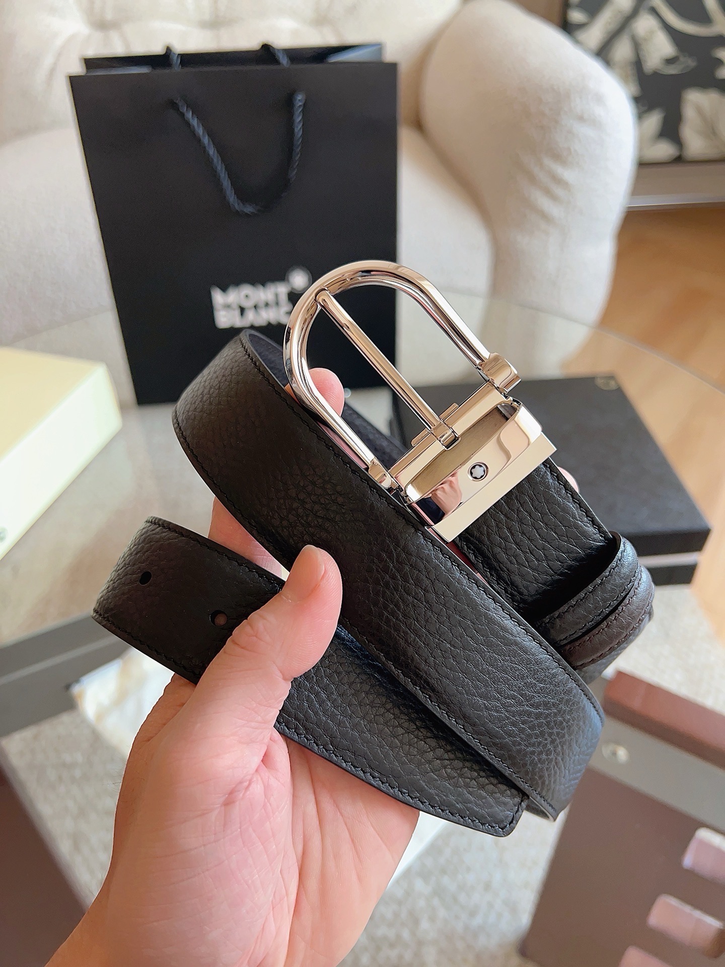 NO:882569,Montblanc Montblanc 3.5cm wide, made of first-layer cowhide, fine pin buckle, free-cut business casual belt, belt, montblanc, cowhide19860909Montblanc万宝龙 宽3.5cm 采用头层牛皮 精品针式扣头 自由裁剪商务休闲皮带,皮带,montblanc,cowhide,Belt