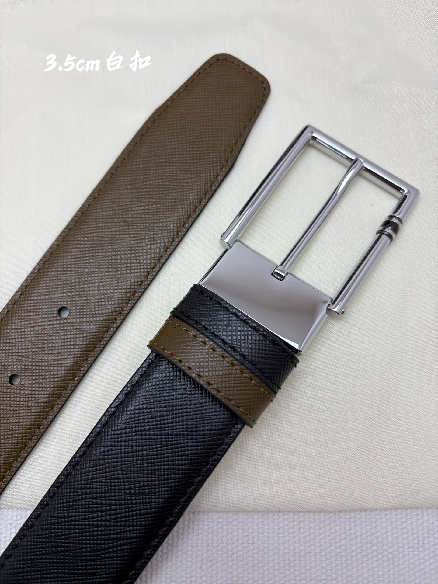 Montblanc万宝龙 宽3.5cm 采用头层牛皮 精品针式扣头 自由裁剪商务休闲皮带