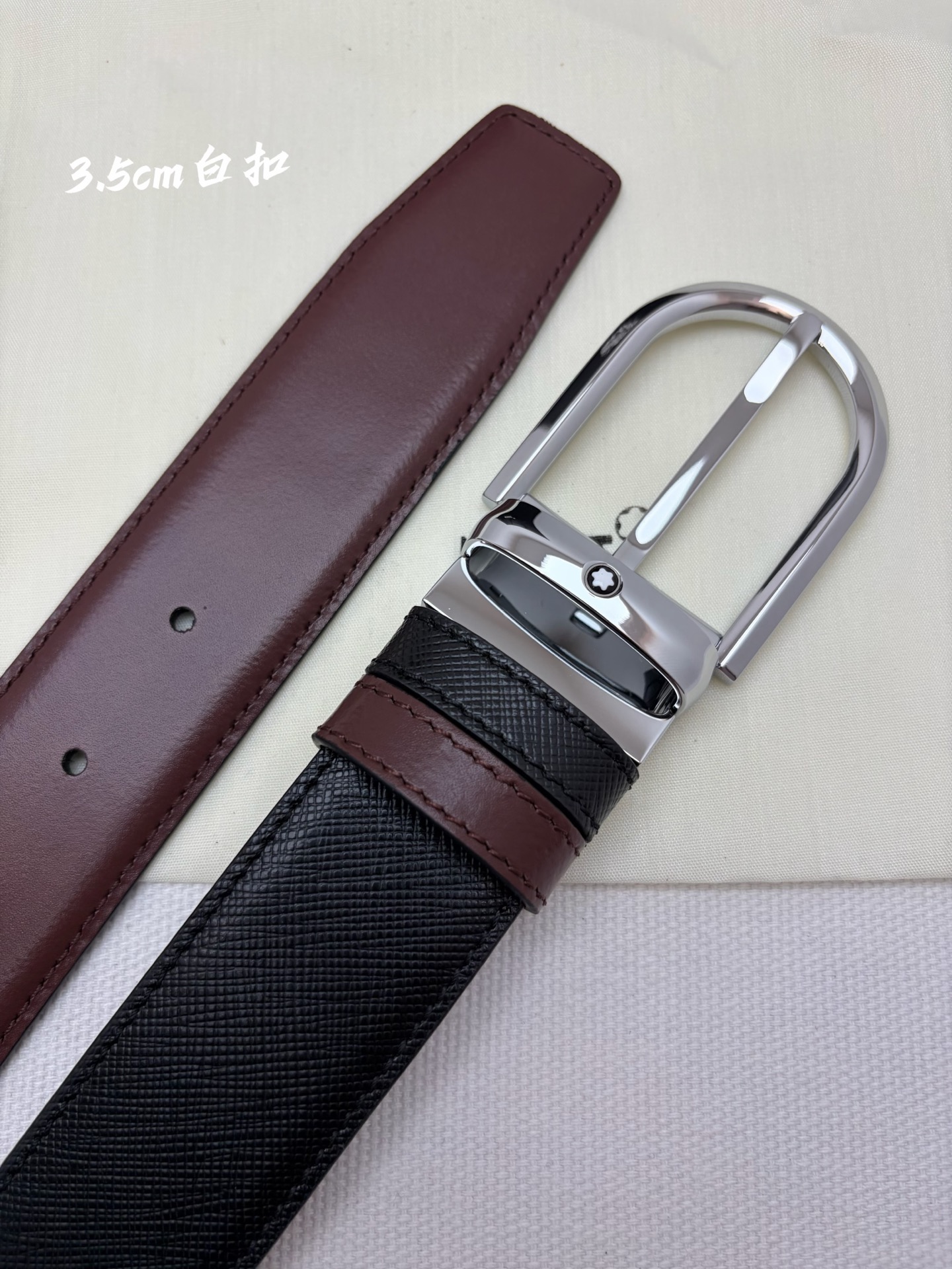 Montblanc万宝龙 宽3.5cm 采用头层牛皮 精品针式扣头 自由裁剪商务休闲皮带