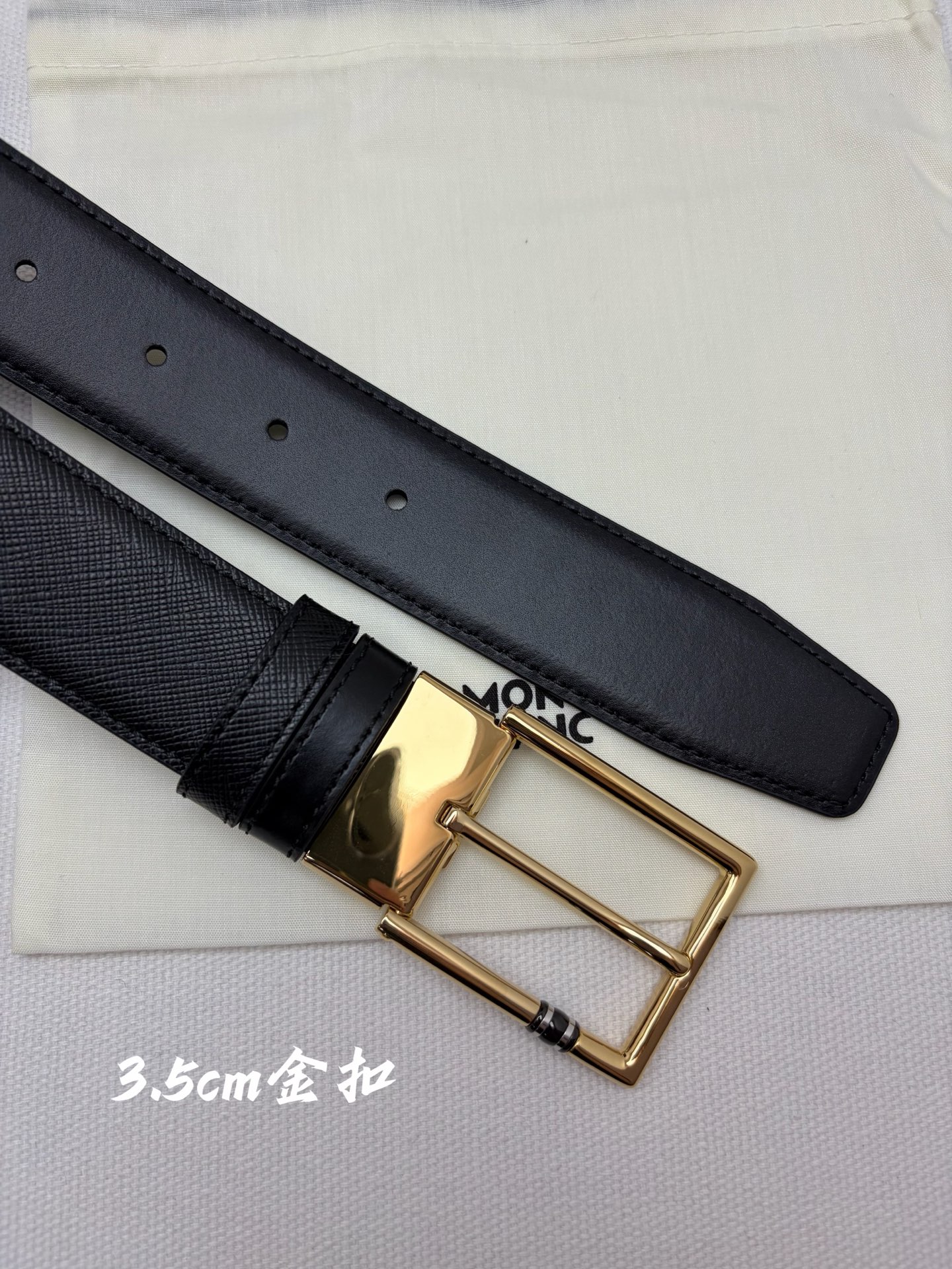 Montblanc万宝龙 宽3.5cm 采用头层牛皮 精品针式扣头 自由裁剪商务休闲皮带