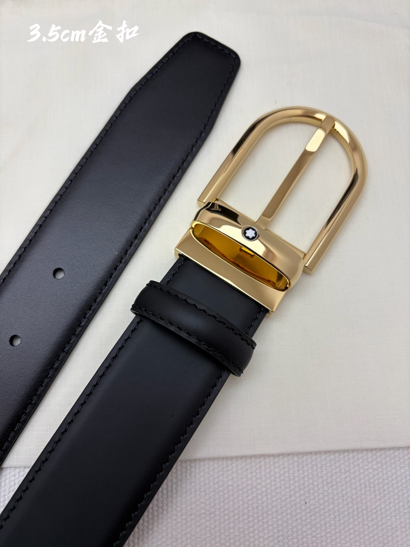 Montblanc万宝龙 宽3.5cm 采用头层牛皮 精品针式扣头 自由裁剪商务休闲皮带
