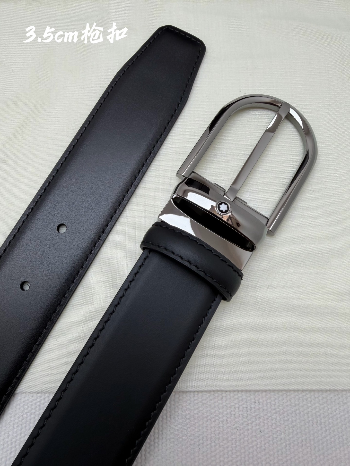 Montblanc万宝龙 宽3.5cm 采用头层牛皮 精品针式扣头 自由裁剪商务休闲皮带