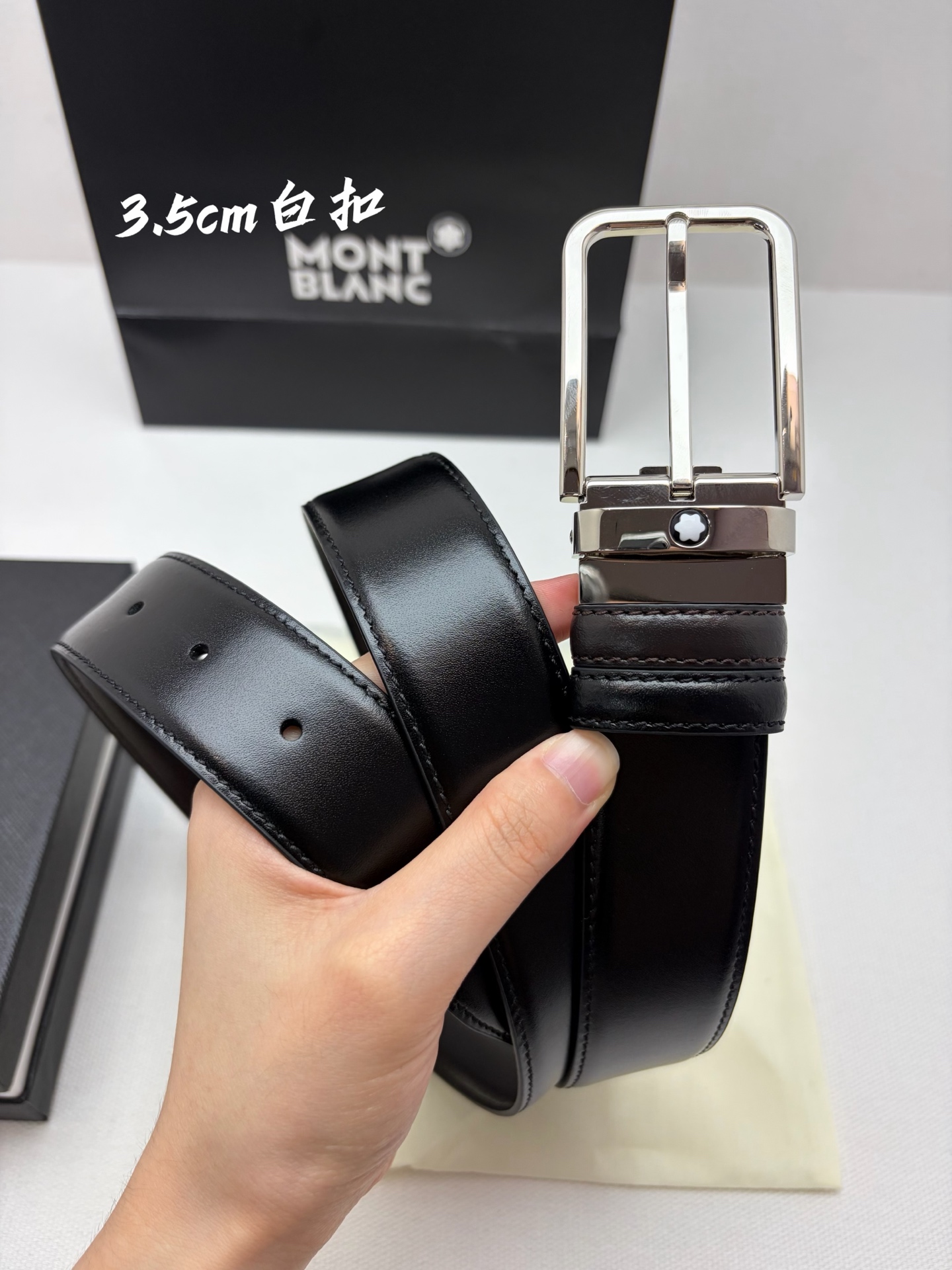 Montblanc万宝龙 宽3.5cm 采用头层牛皮 精品针式扣头 自由裁剪商务休闲皮带