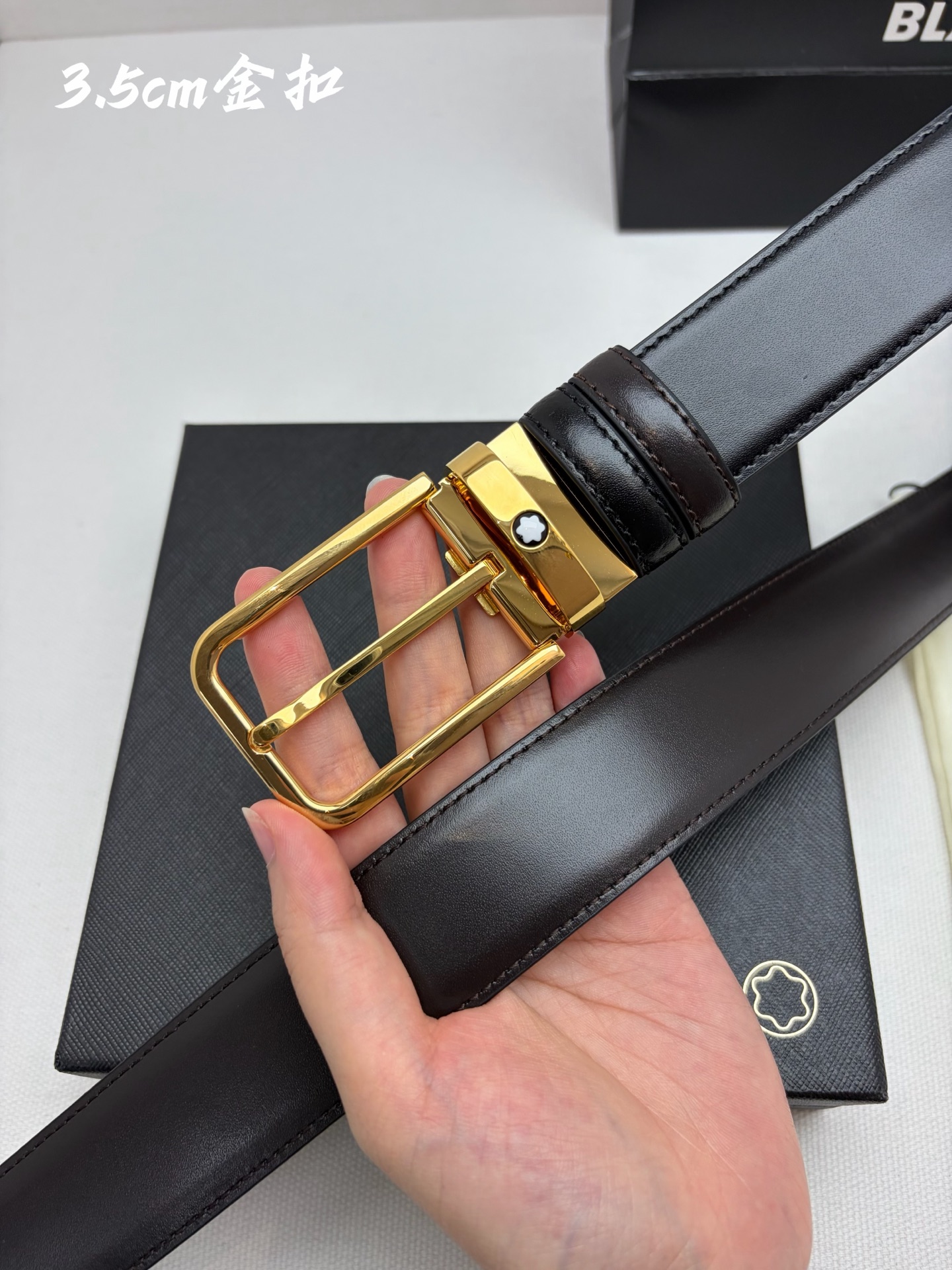 Montblanc万宝龙 宽3.5cm 采用头层牛皮 精品针式扣头 自由裁剪商务休闲皮带