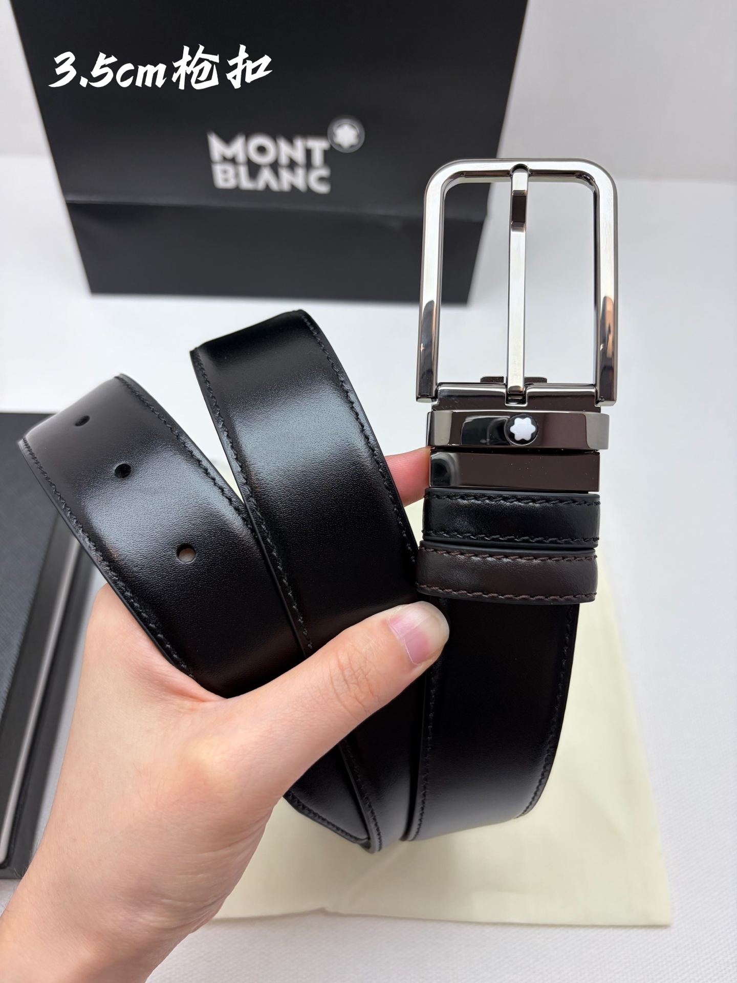 Montblanc万宝龙 宽3.5cm 采用头层牛皮 精品针式扣头 自由裁剪商务休闲皮带