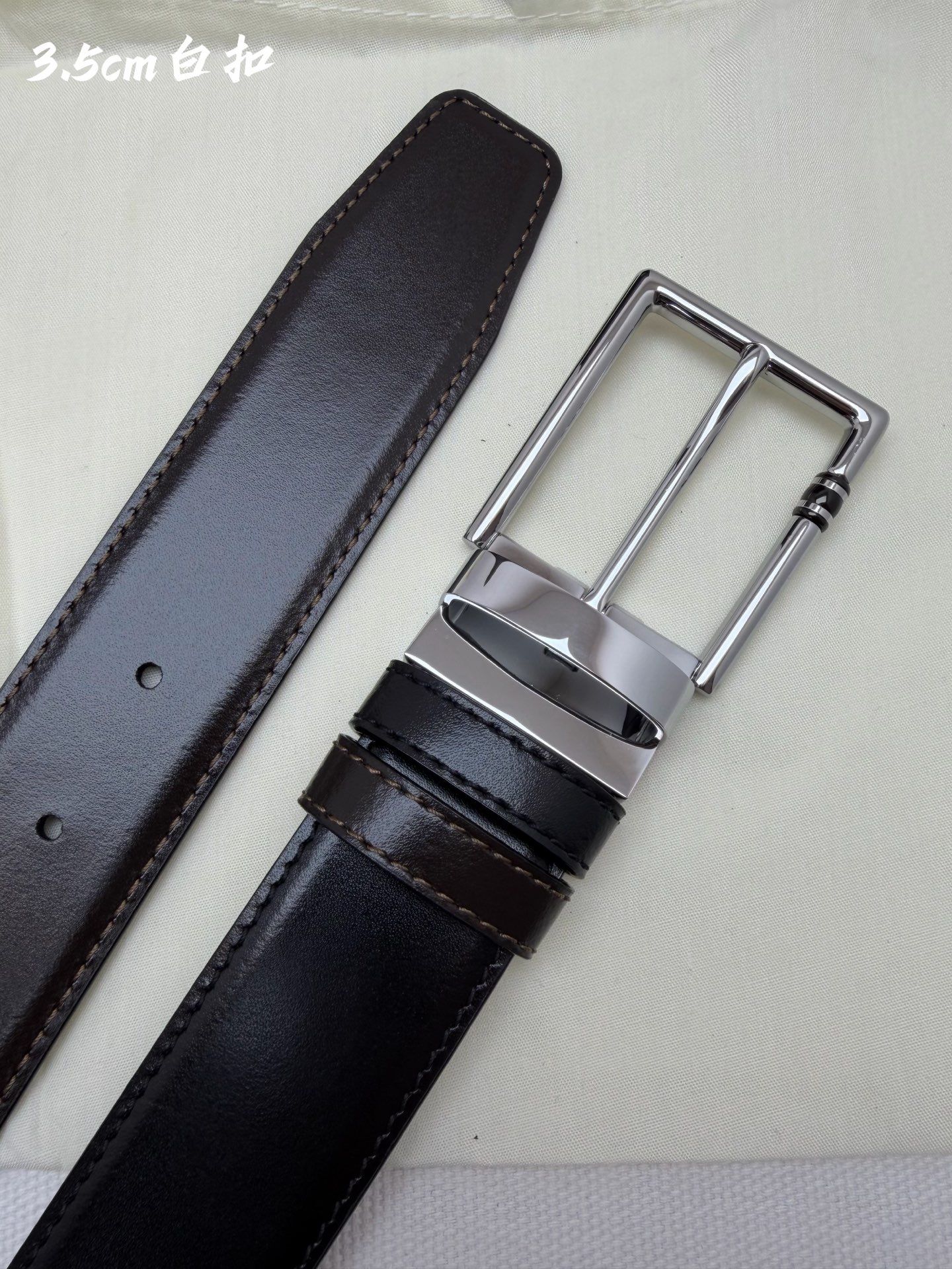Montblanc万宝龙 宽3.5cm 采用头层牛皮 精品针式扣头 自由裁剪商务休闲皮带 Montblanc万宝龙 宽3.5cm 采用头层牛皮 精品针式扣头 自由裁剪商务休闲皮带