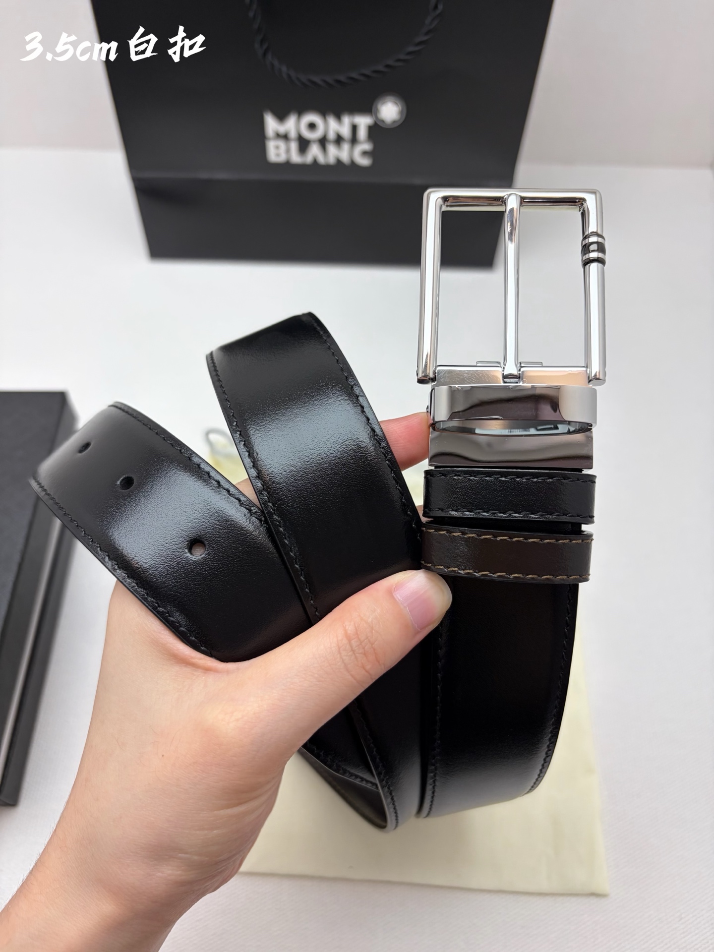 Montblanc万宝龙 宽3.5cm 采用头层牛皮 精品针式扣头 自由裁剪商务休闲皮带