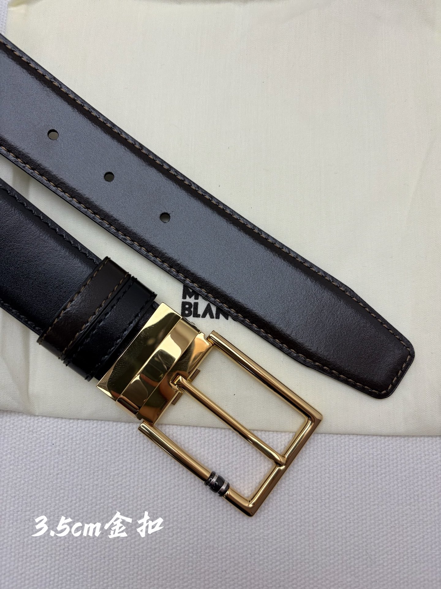 Montblanc万宝龙 宽3.5cm 采用头层牛皮 精品针式扣头 自由裁剪商务休闲皮带