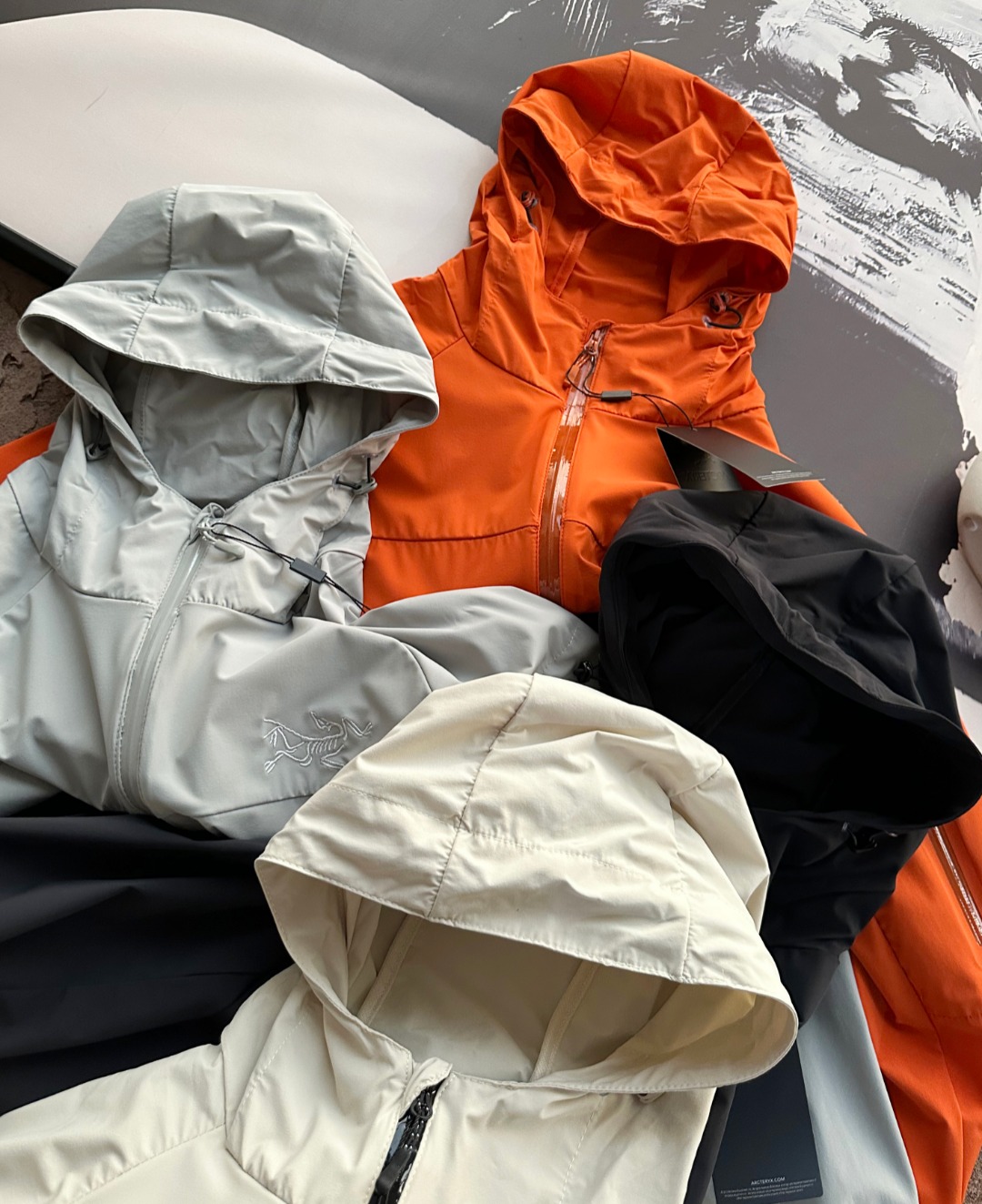 Chaqueta Ligera con Capucha Arc'teryx: Protección Solar y Transpirabilidad para Hombre y Mujer 5 o 1ipp3odto19qt6ueqfahvs1gg24