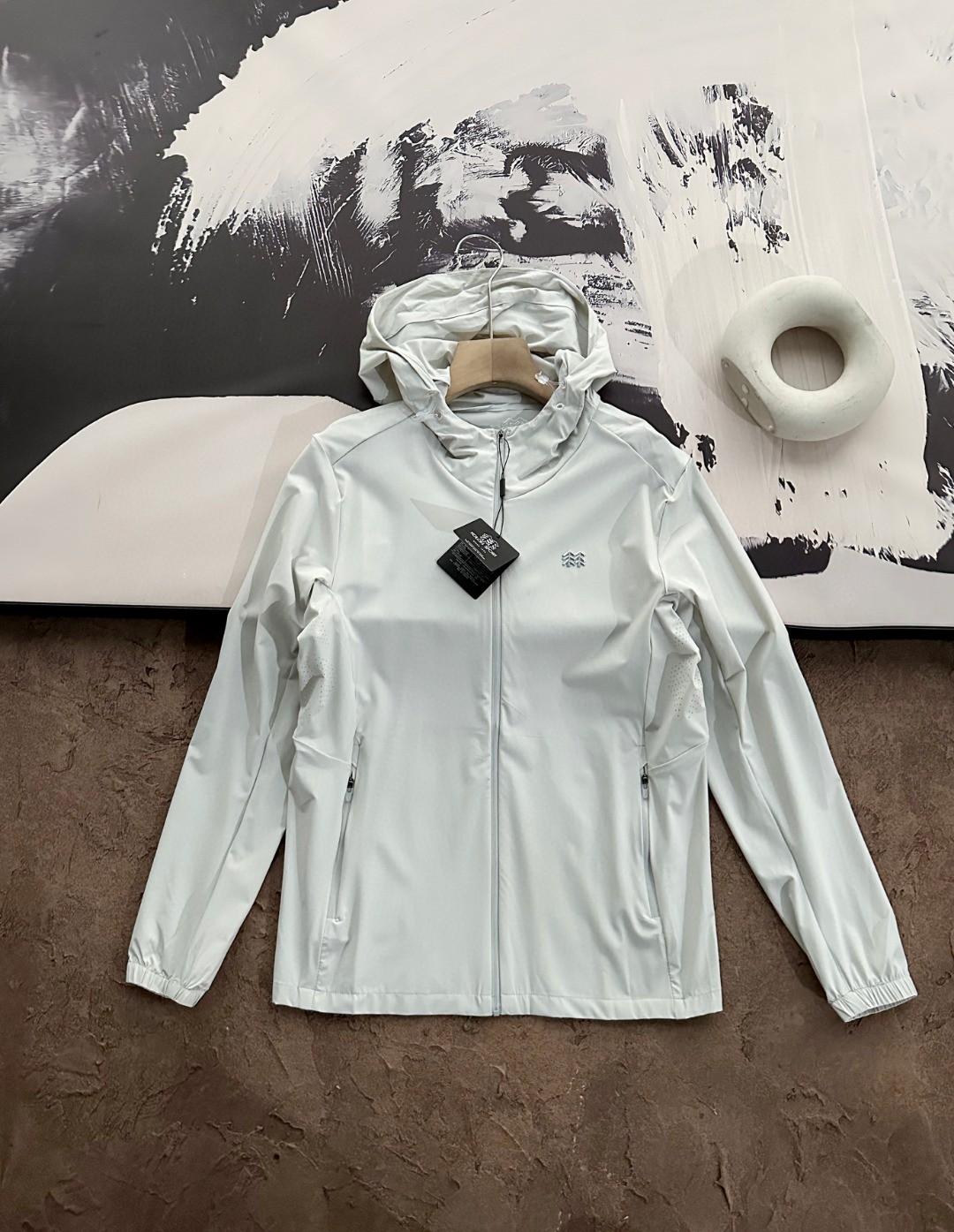 Chaqueta Ligera con Capucha KOLON SPORT para Hombre y Mujer - Protección Solar 15 a1746446892663 5146