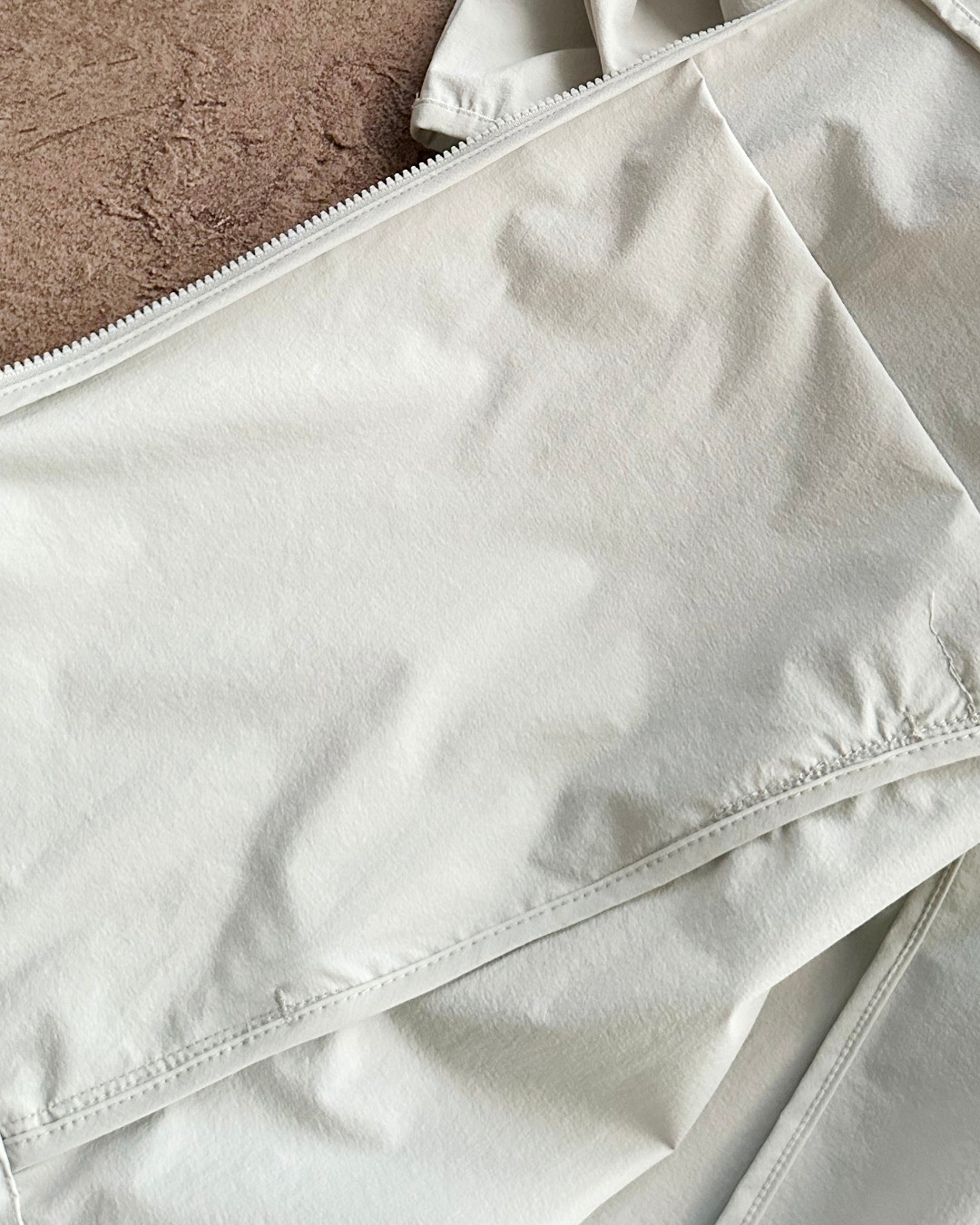 Chaqueta Ligera Descente con Capucha, Protección Solar y Transpirable para Hombre y Mujer 23 a1749376185731 0231
