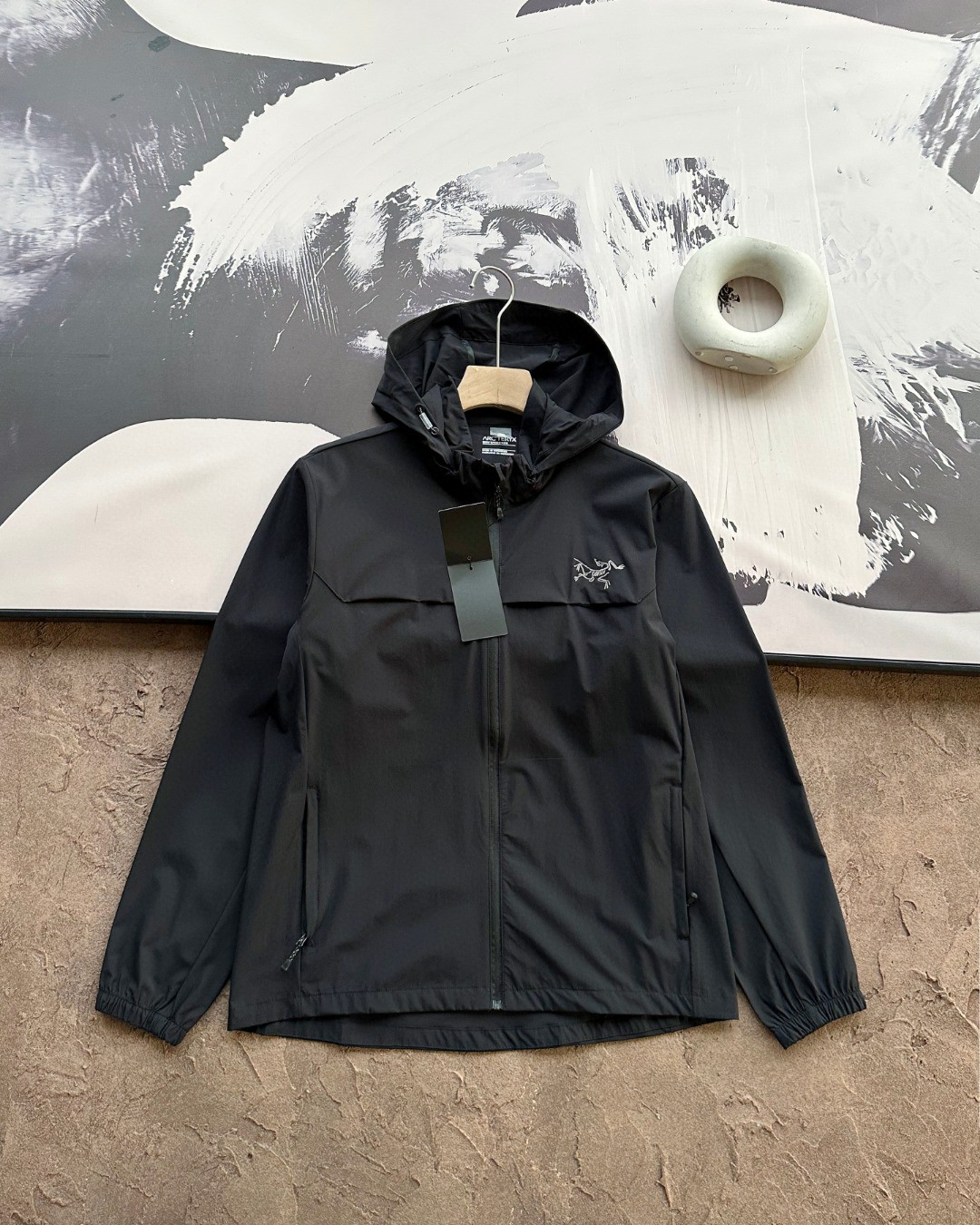 Chaqueta Ligera Arc'teryx con Capucha Desmontable y Protección Solar 13 a1750173345783 8614