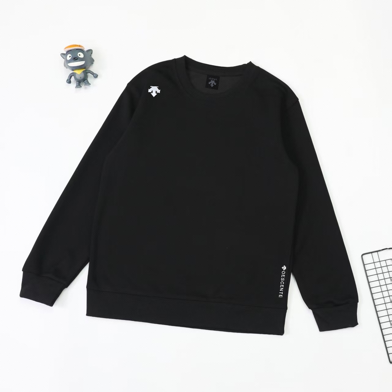 Descente Men's Classic Crewneck Sweatshirt - Fall 2025 Collection