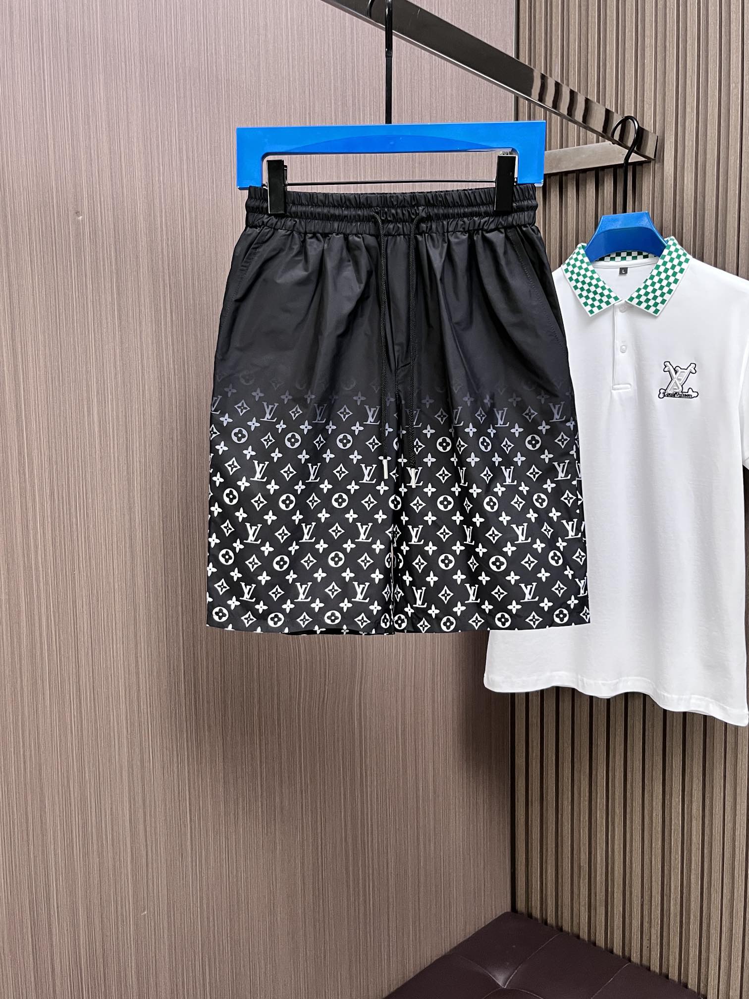 Louis Vuitton Clothing Shorts Men Summer Collection Casual