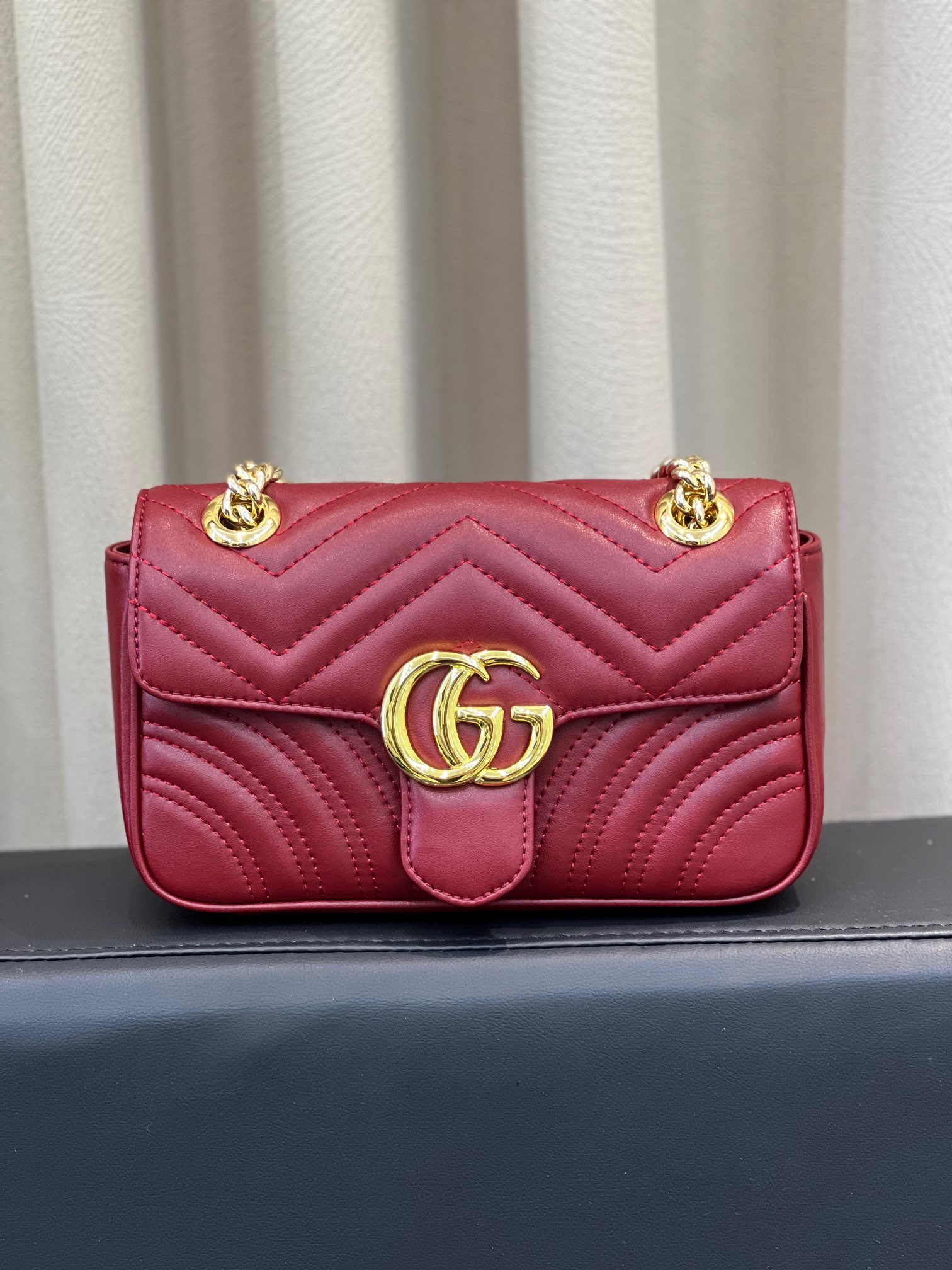 غوتشي Gucci Marmont حقيبة حقيبة يد حقيبة الكتف &حقيبة كروس بودي جودة عالية عبر الإنترنت
 رد : . سلسلة