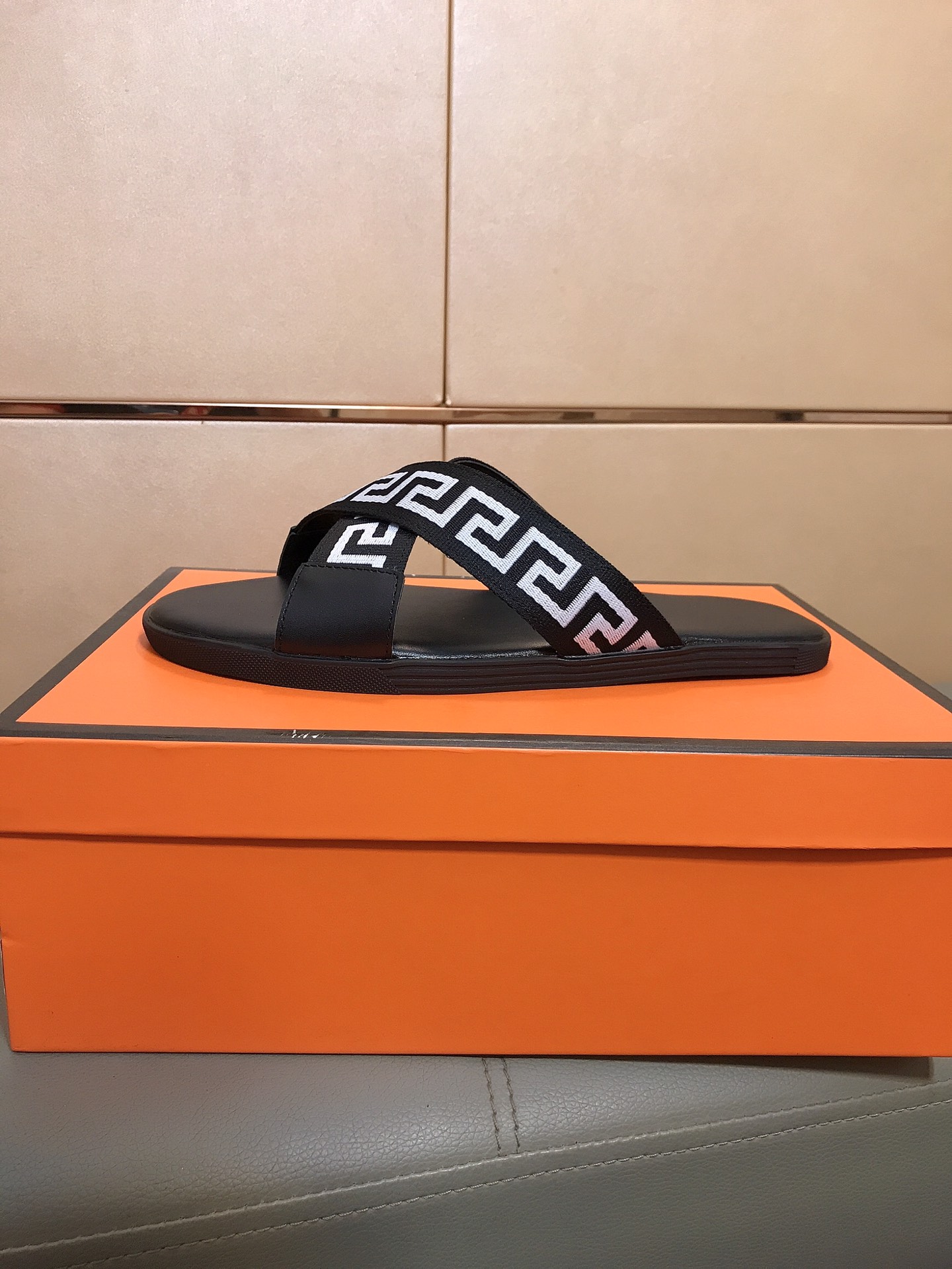 New Vanderstrel Slipper Series 2024: Elemental Design, Comfortable Sole, Formal Men’s Footwear