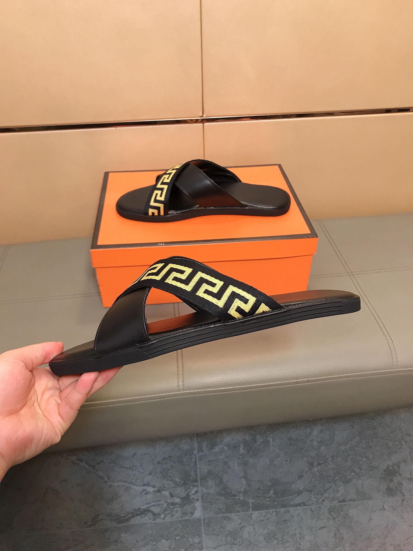New Vanderstrel Slipper Series 2024: Stylish Men’s Elemental Slippers with Special Comfort Sole - 图片 6