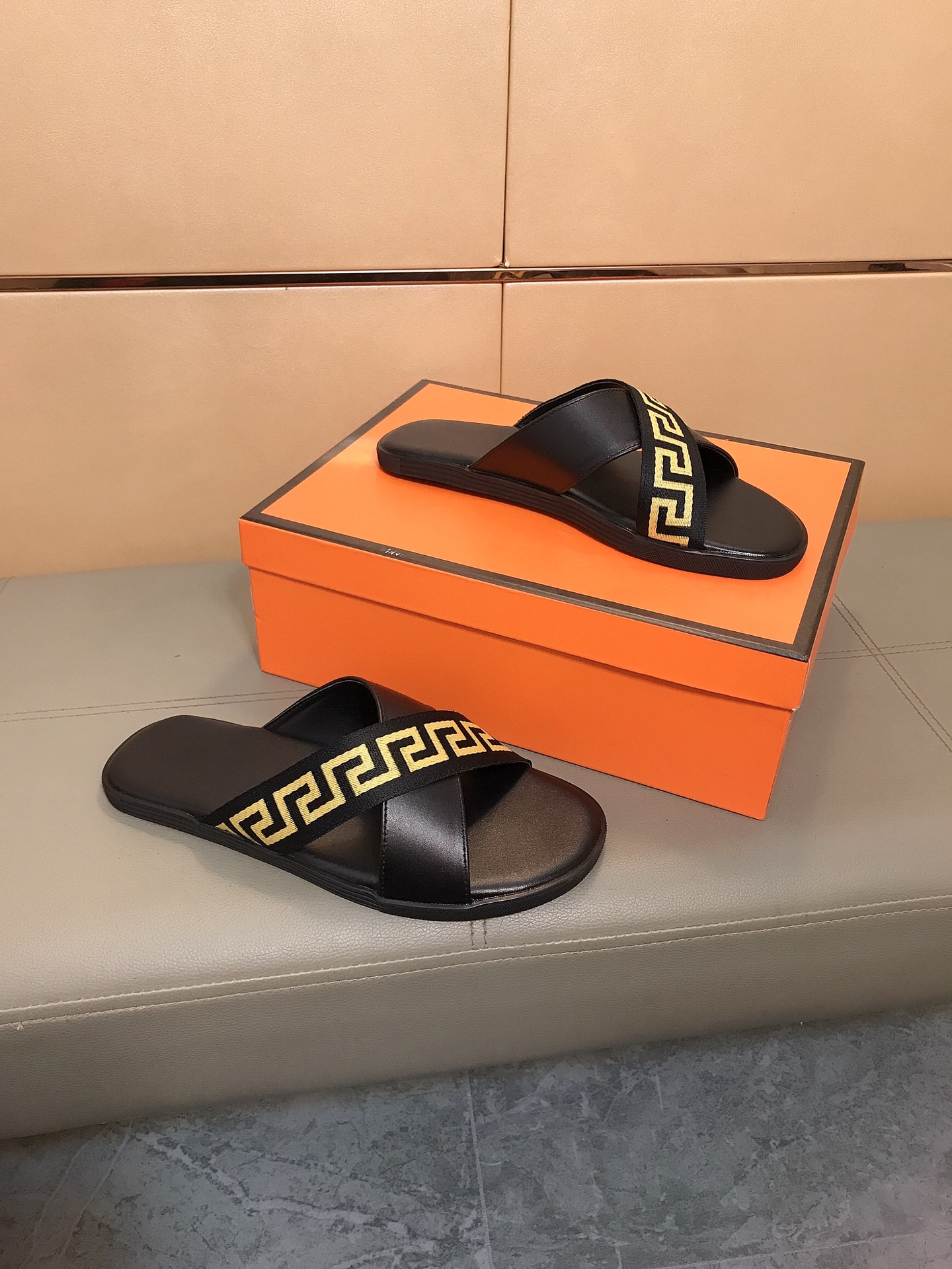New Vanderstrel Slipper Series 2024: Stylish Men’s Elemental Slippers with Special Comfort Sole - 图片 3
