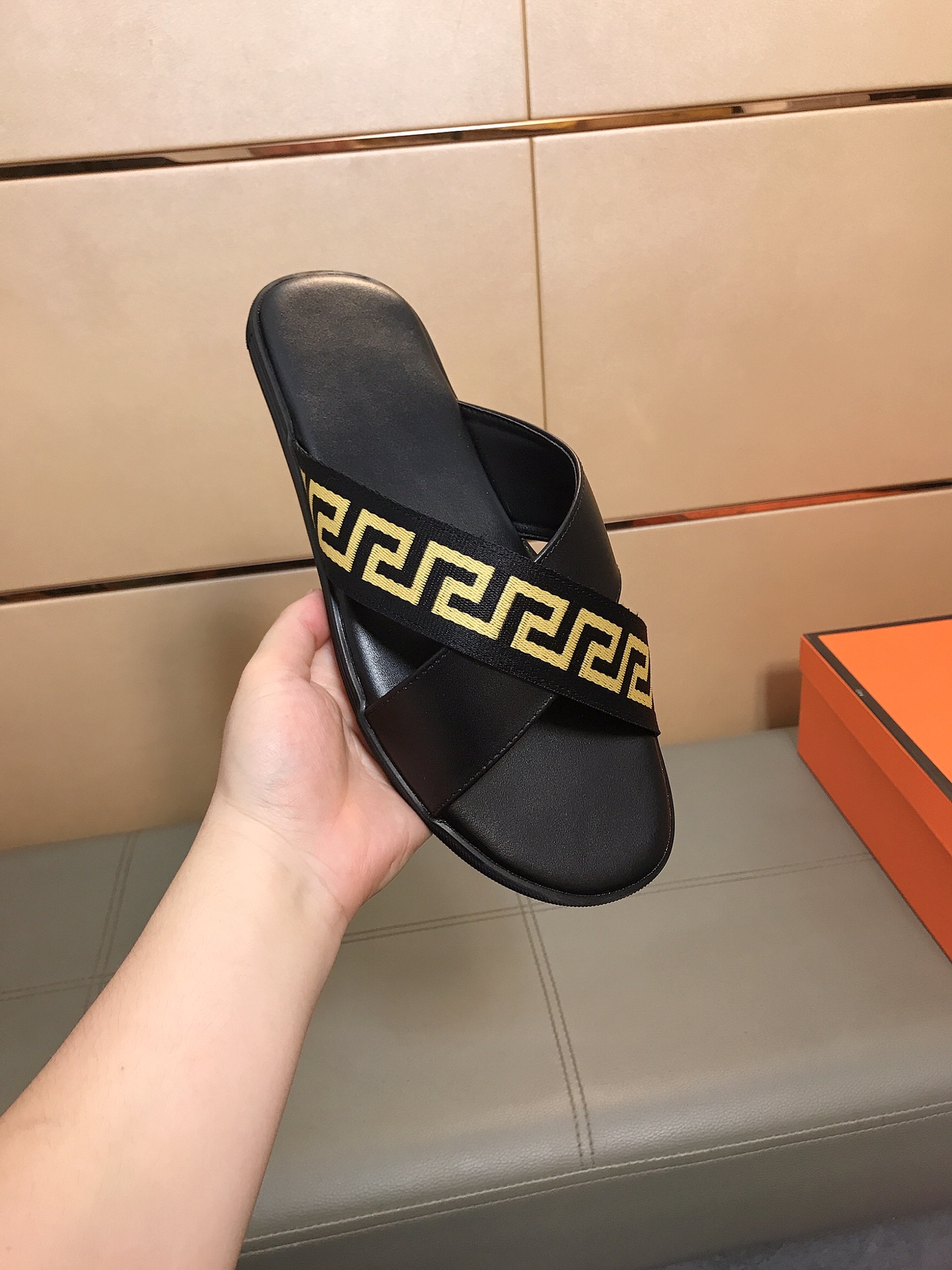 New Vanderstrel Slipper Series 2024: Stylish Men’s Elemental Slippers with Special Comfort Sole - 图片 2