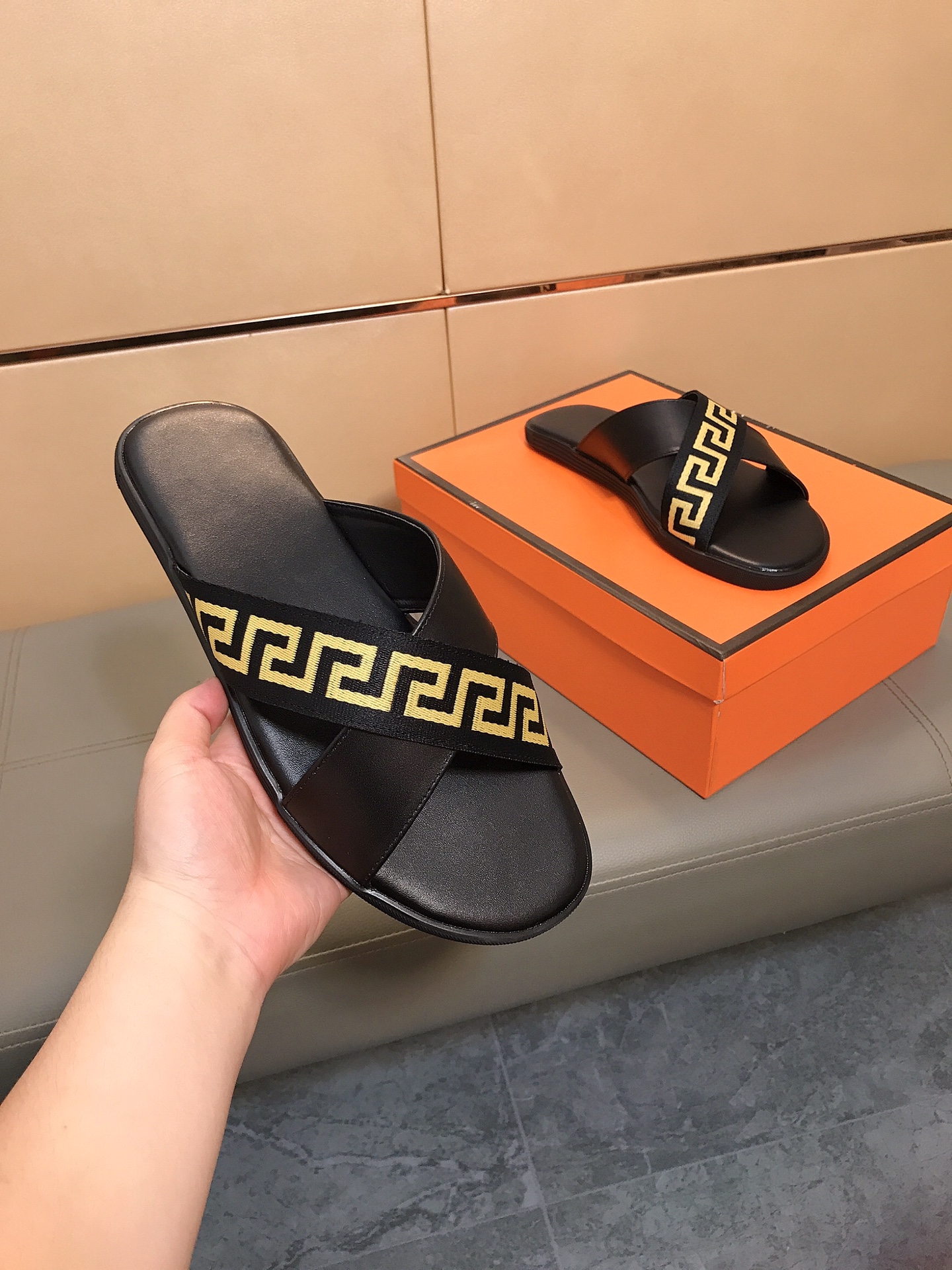 New Vanderstrel Slipper Series 2024: Stylish Men’s Elemental Slippers with Special Comfort Sole - 图片 4