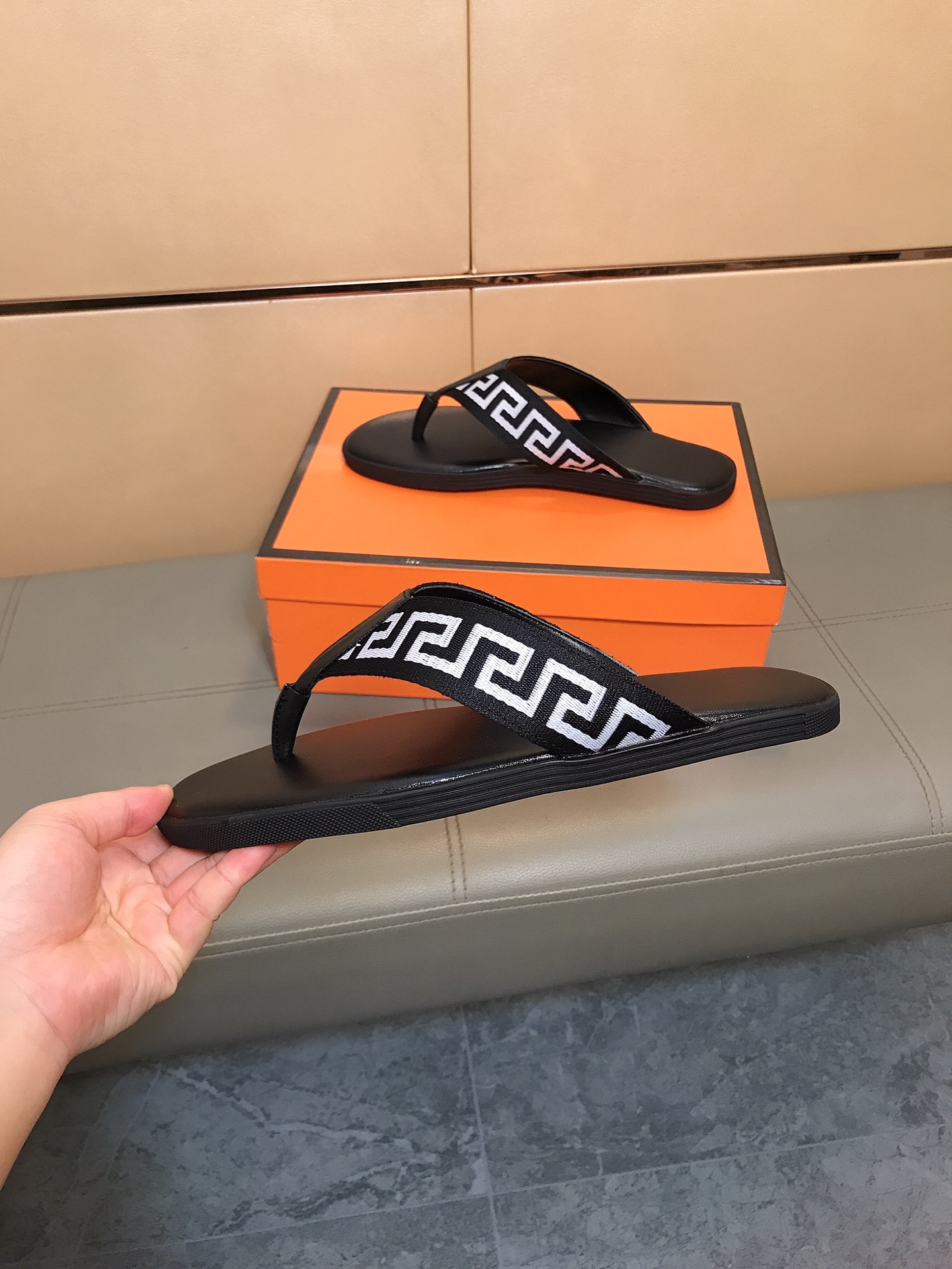 Introducing New Vanderstrel Slipper Series 2024: Comfortable and Stylish Men’s Footwear at Affordable Price - 图片 6