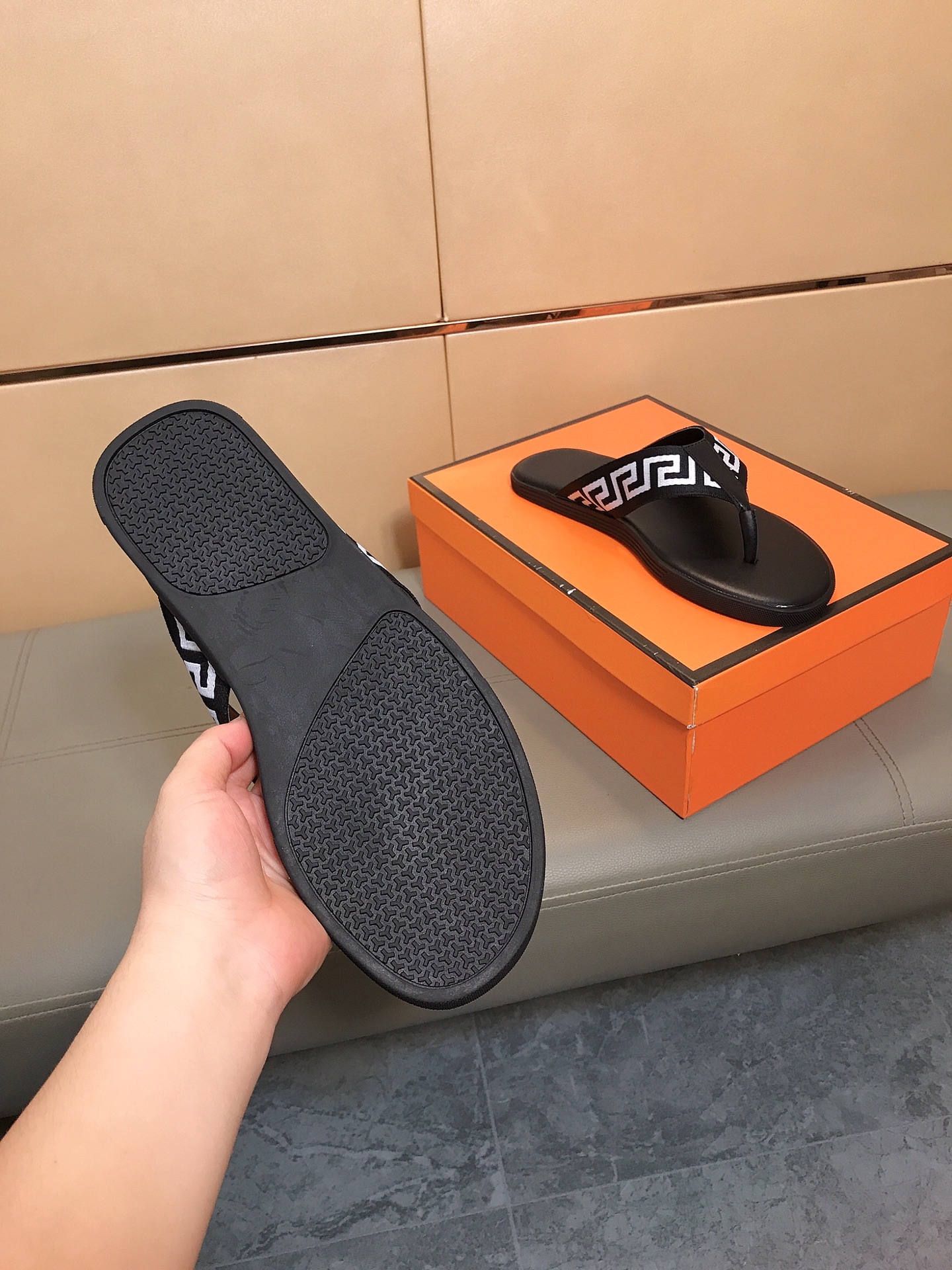 Introducing New Vanderstrel Slipper Series 2024: Comfortable and Stylish Men’s Footwear at Affordable Price - 图片 9