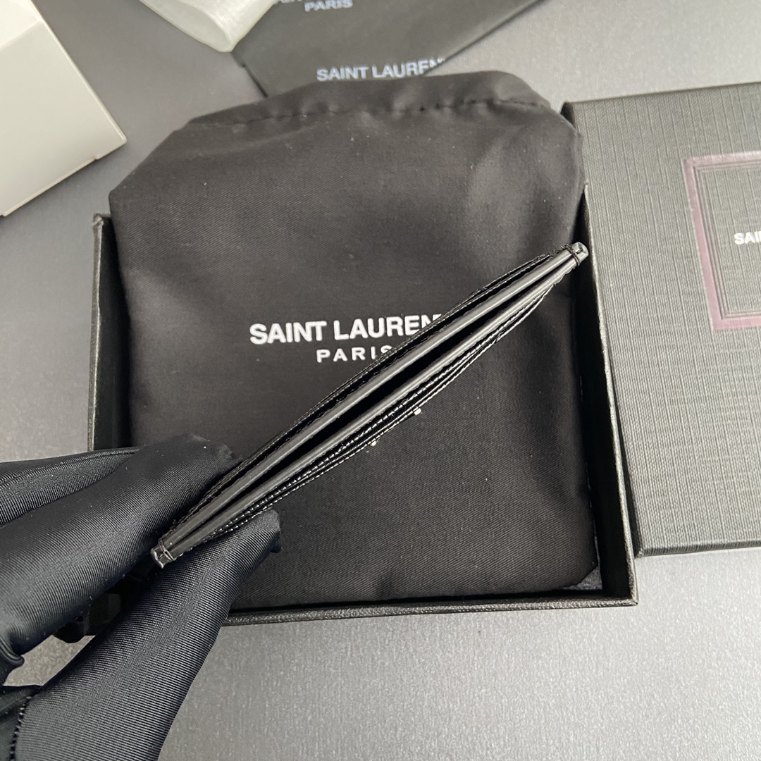 Saint Laurent 五金 MATELASSE粒面壓印皮革卡包