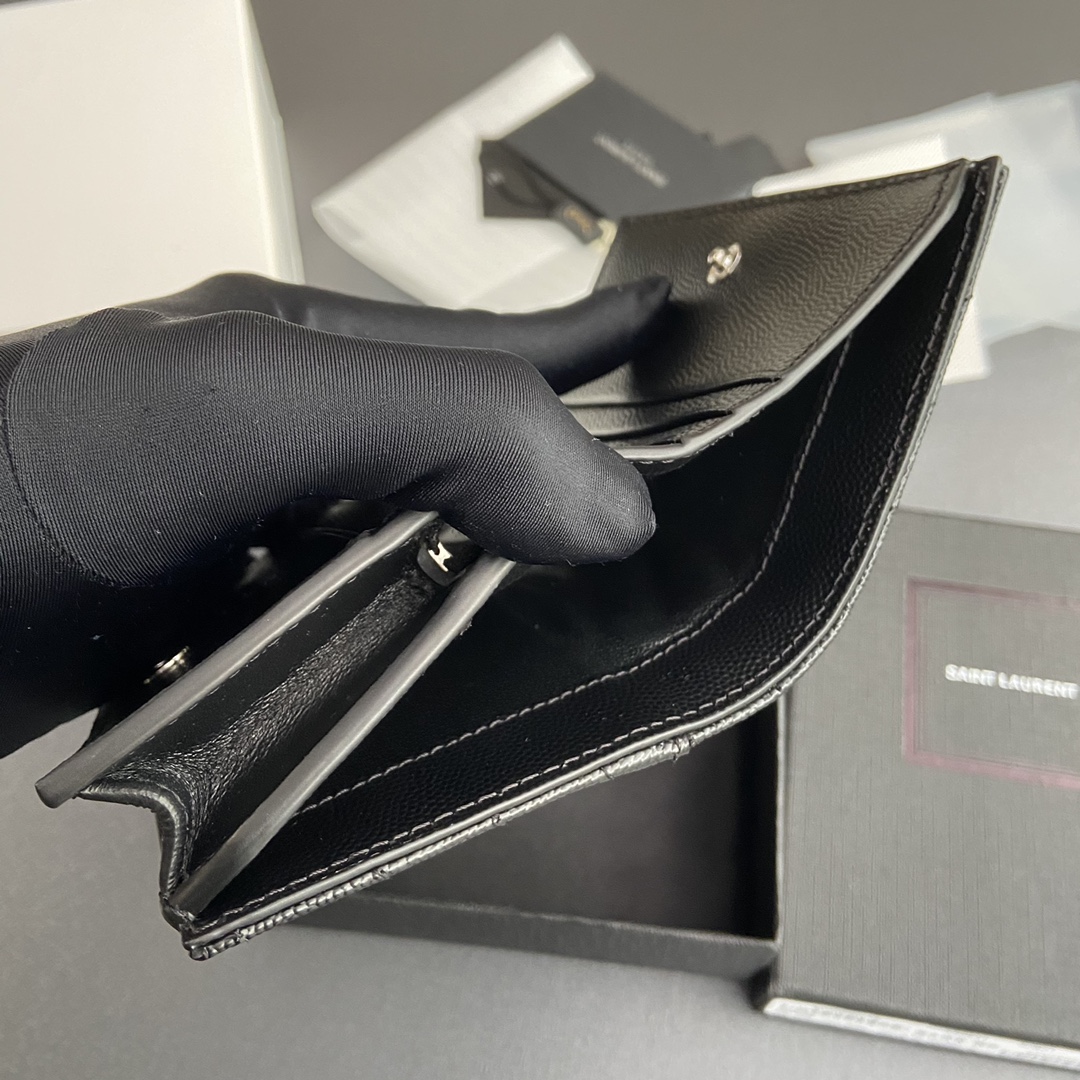 Saint Laurent 五金 MATELASSE短款粒面壓印皮革卡包