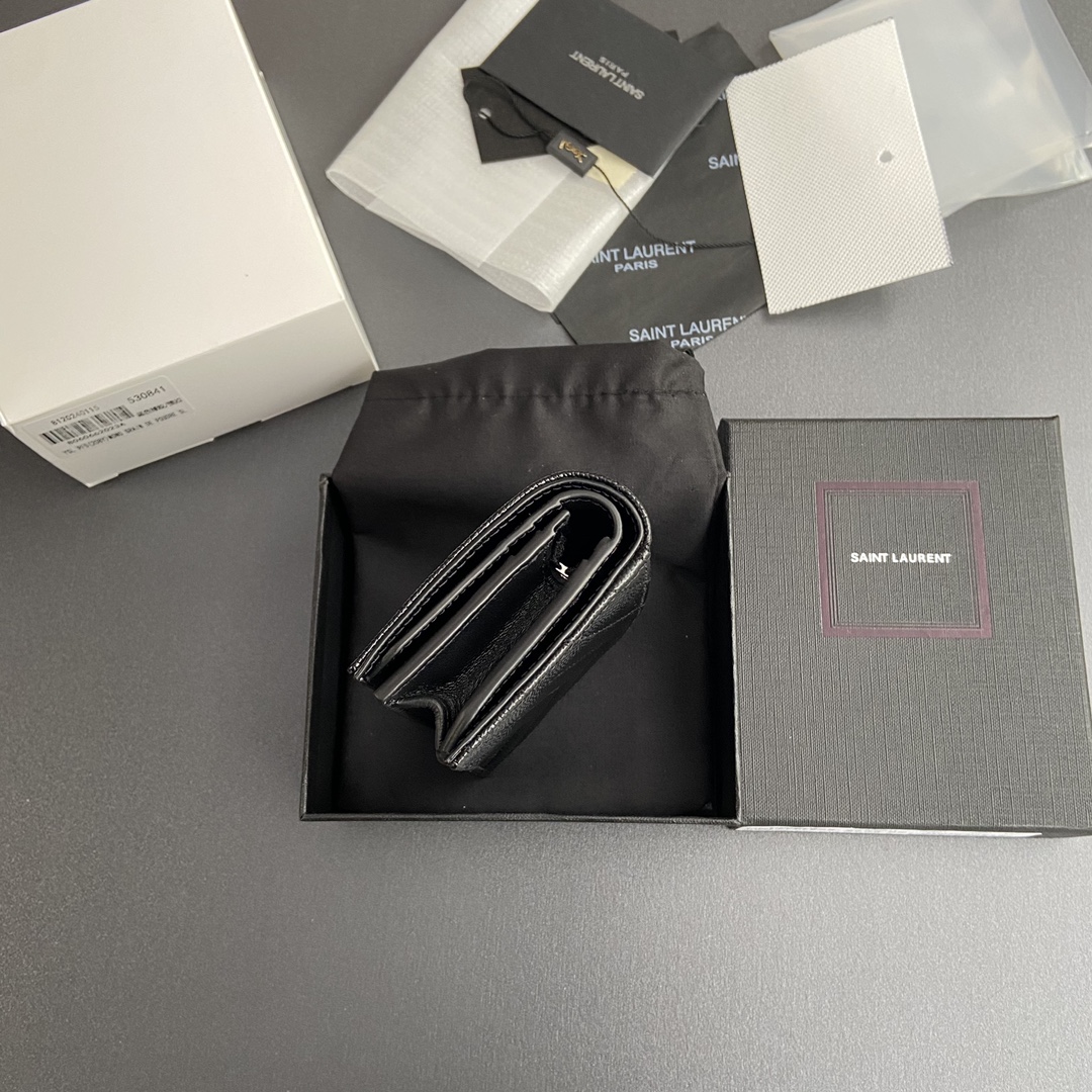Saint Laurent 五金 MATELASSE短款粒面壓印皮革卡包