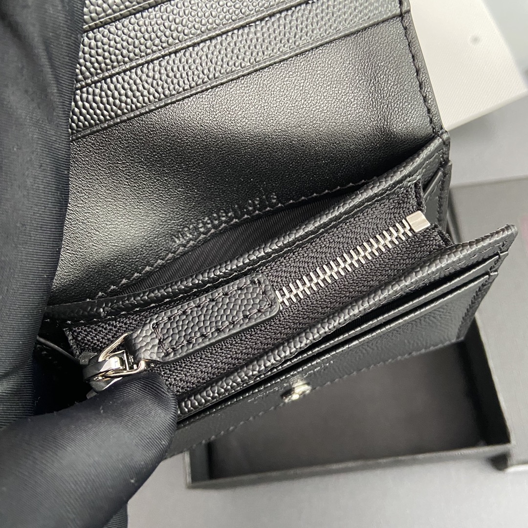 Saint Laurent 五金 MATELASSE短款粒面壓印皮革卡包