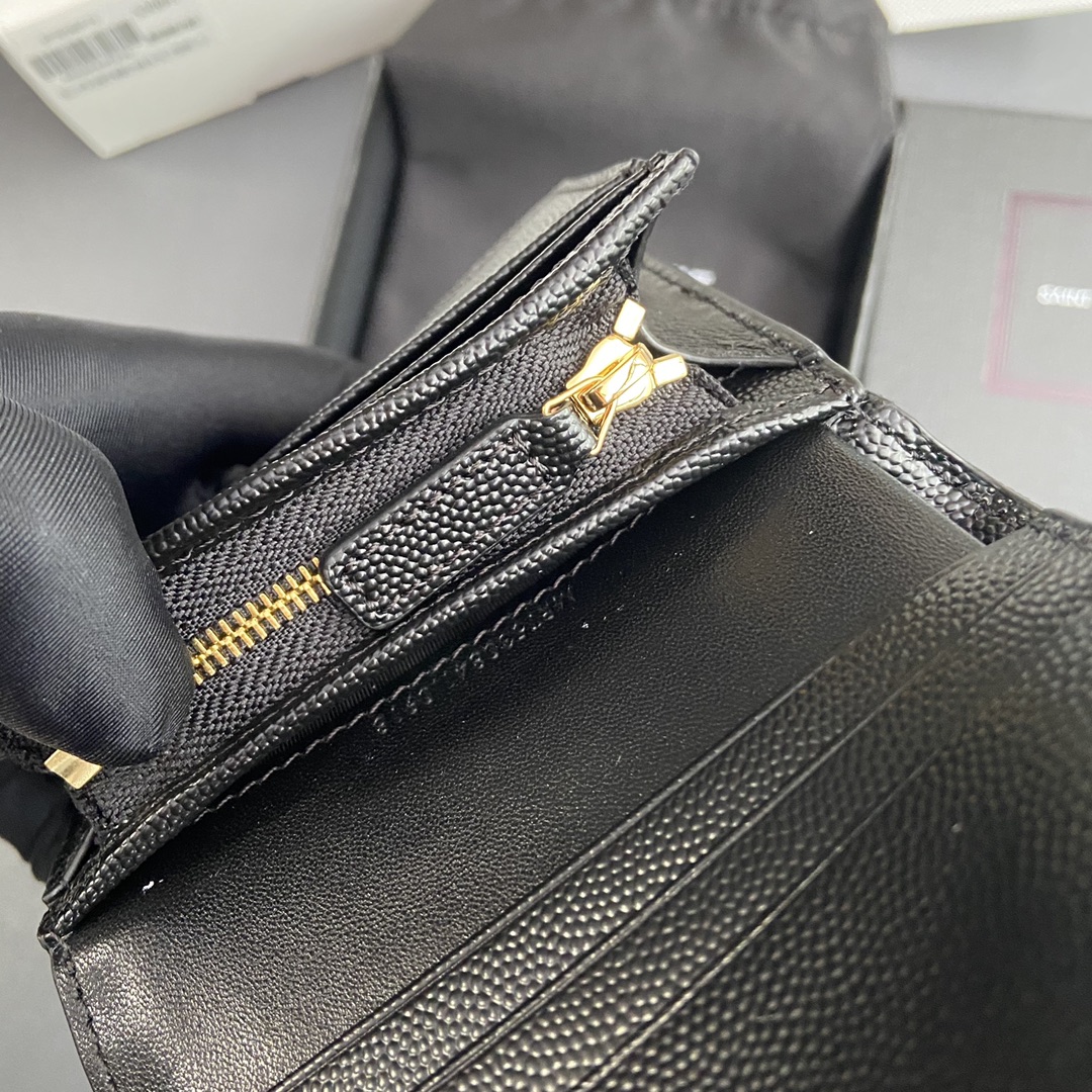 Saint Laurent 五金 MATELASSE短款粒面壓印皮革卡包