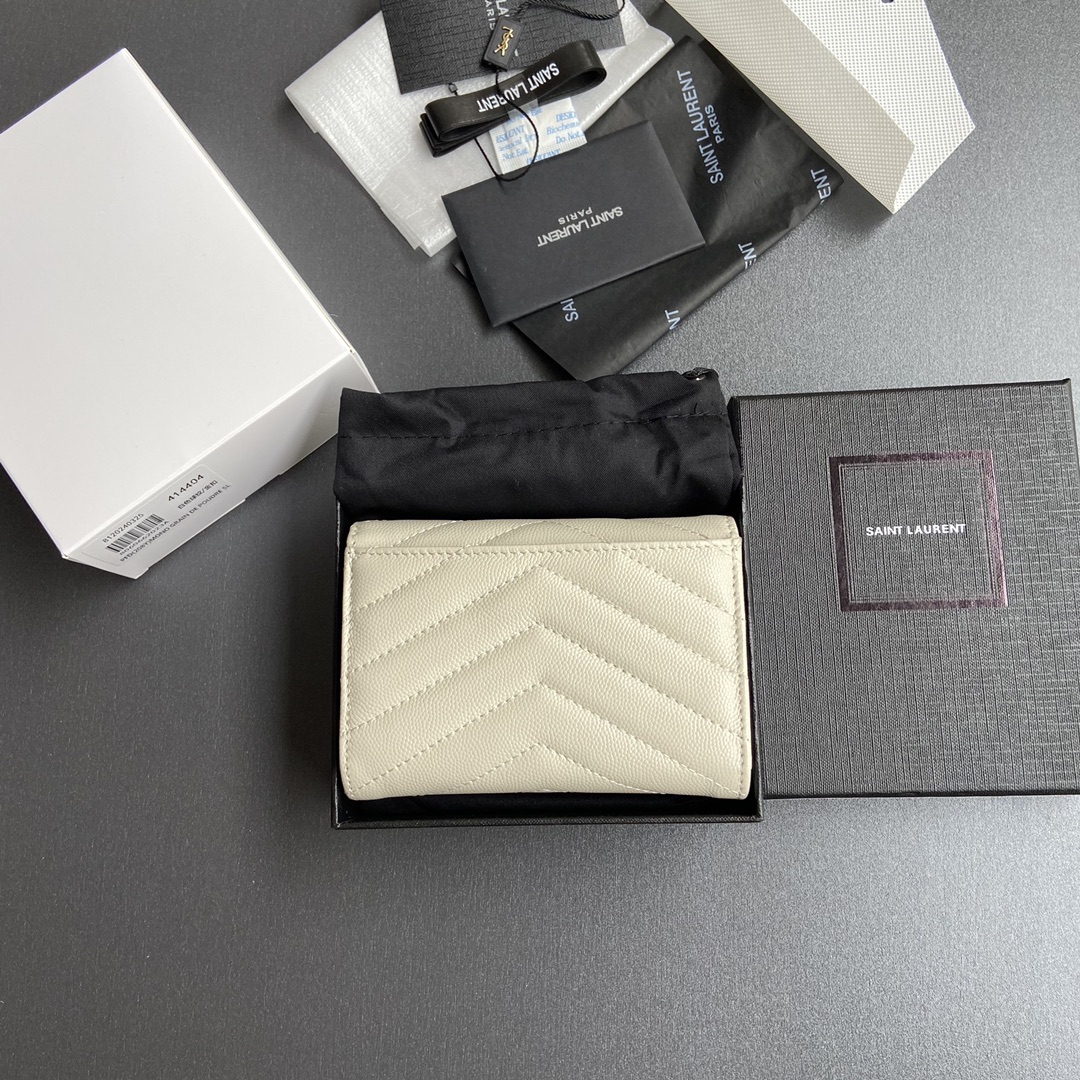 Prada 五金 MATELASSE短款粒面壓印皮革信封錢包