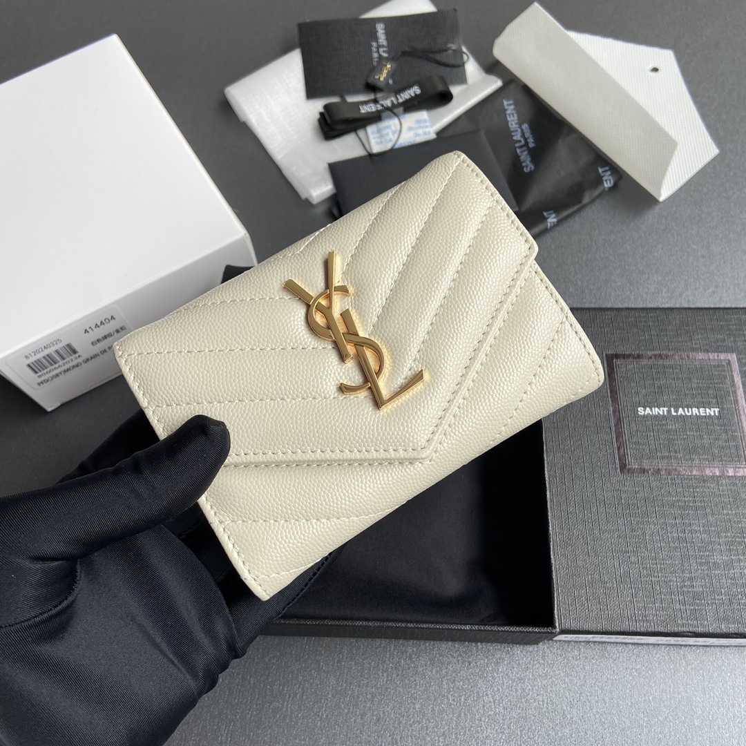 Prada 五金 MATELASSE短款粒面壓印皮革信封錢包
