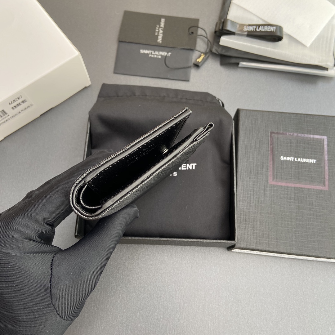 Saint Laurent 五金 .MATELASSE粒面压印皮革拉链双折钱包