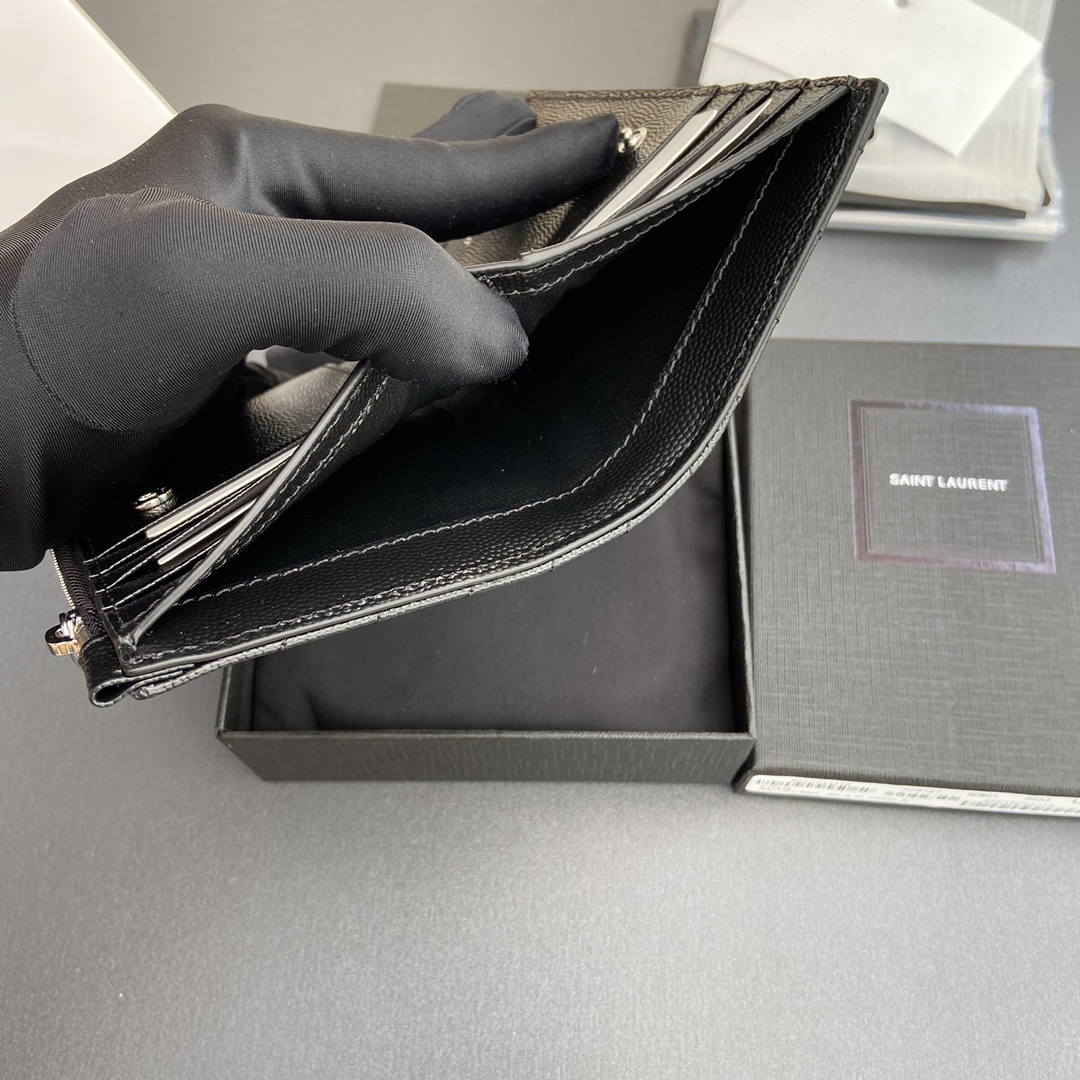Saint Laurent 五金 .MATELASSE粒面压印皮革拉链双折钱包