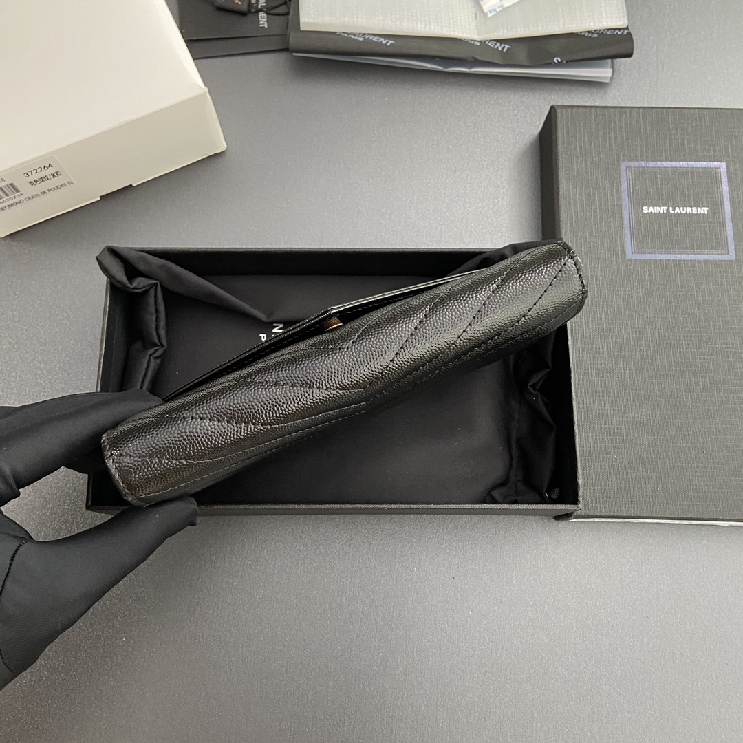 Saint Laurent 五金 MATELASSE翻盖粒面压印皮革钱包