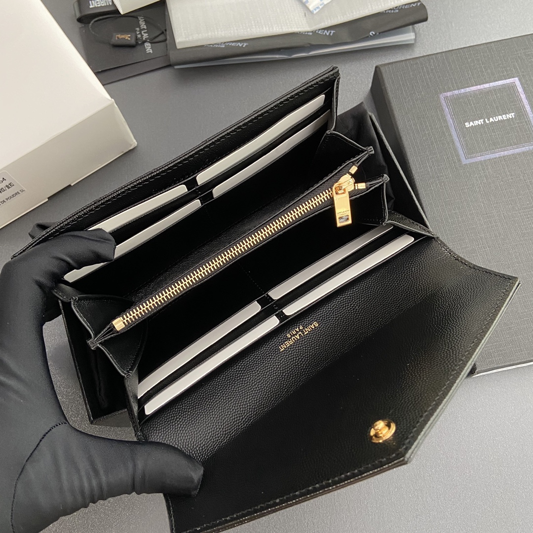 Saint Laurent 五金 MATELASSE翻盖粒面压印皮革钱包