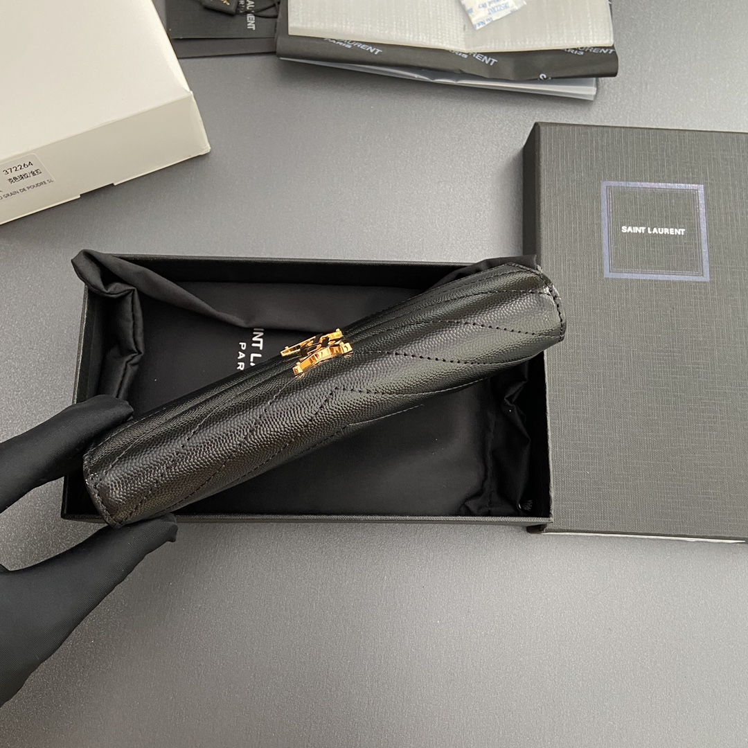 Saint Laurent 五金 MATELASSE翻盖粒面压印皮革钱包